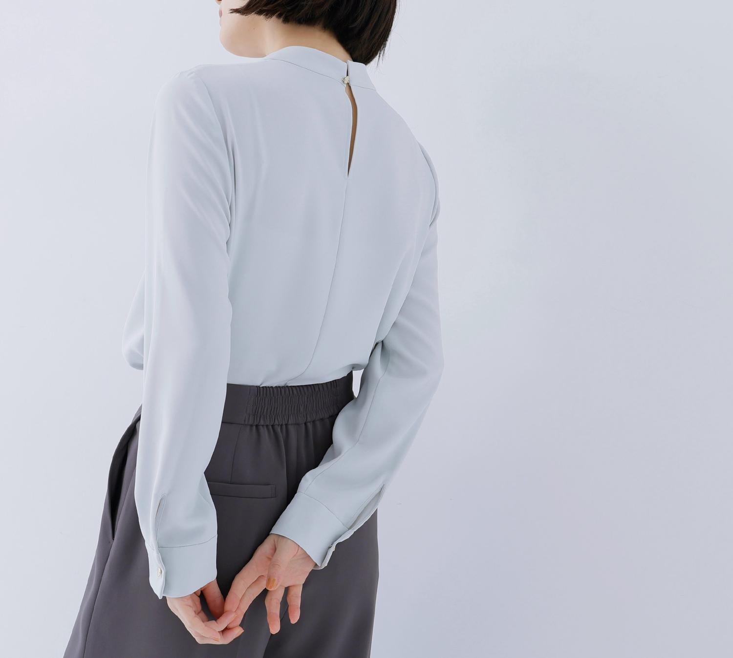 ラッフルボウタイブラウス ペールグリーン