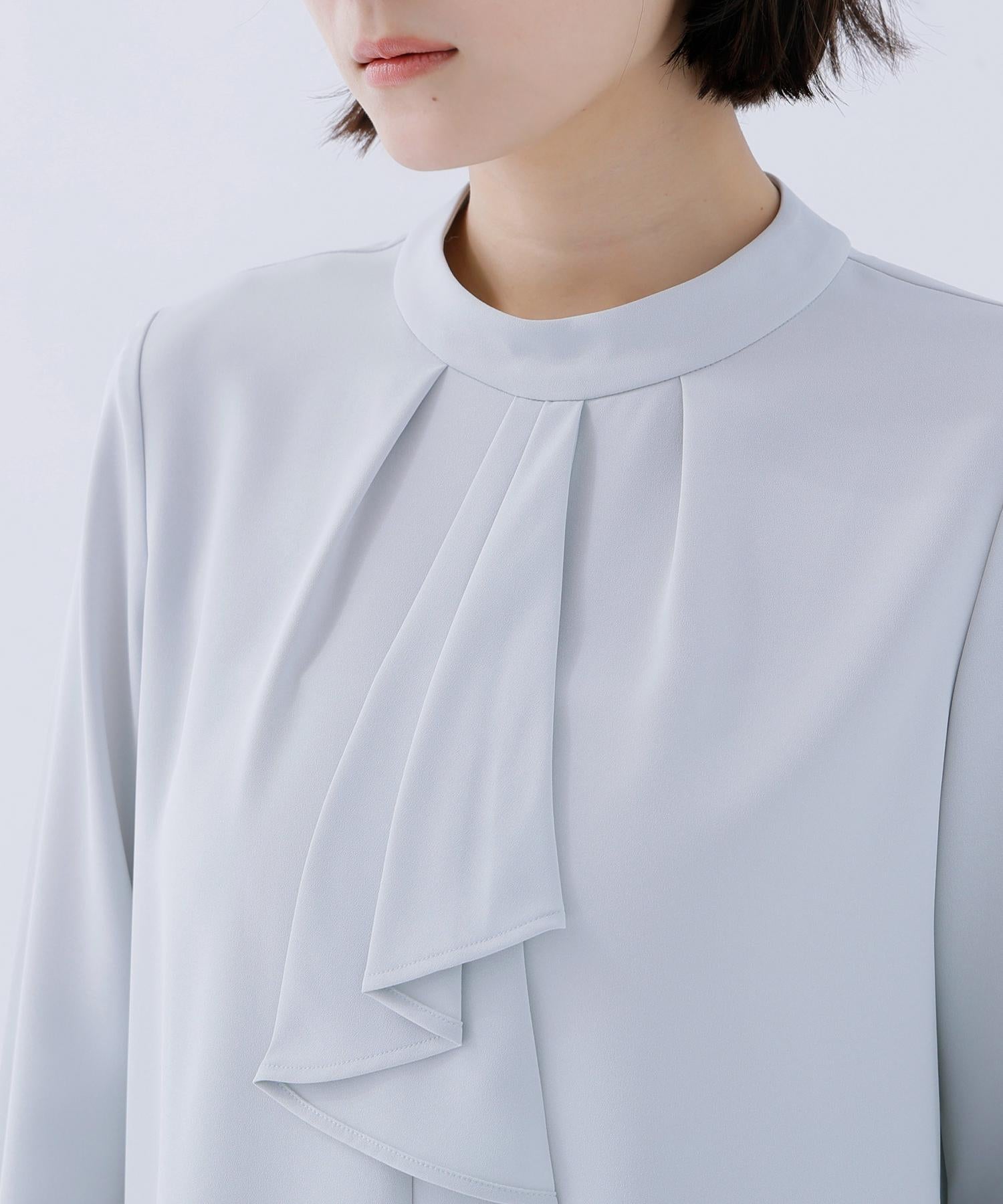 ラッフルボウタイブラウス ペールグリーン