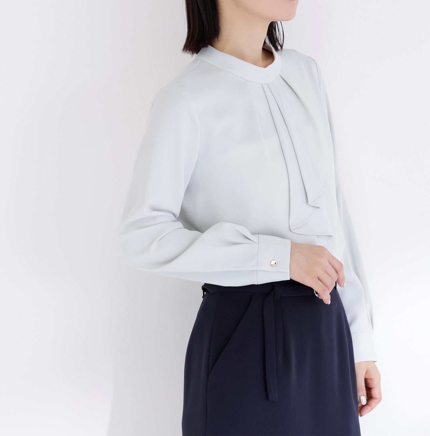 ラッフルボウタイブラウス ペールグリーン