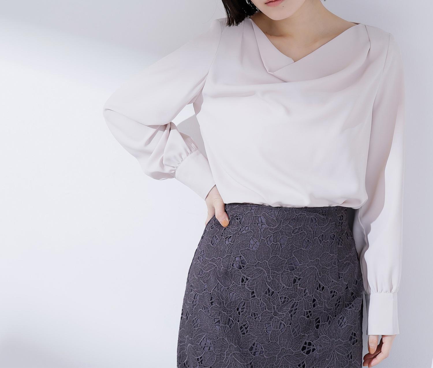 ドレープネックブラウス ペールピンク