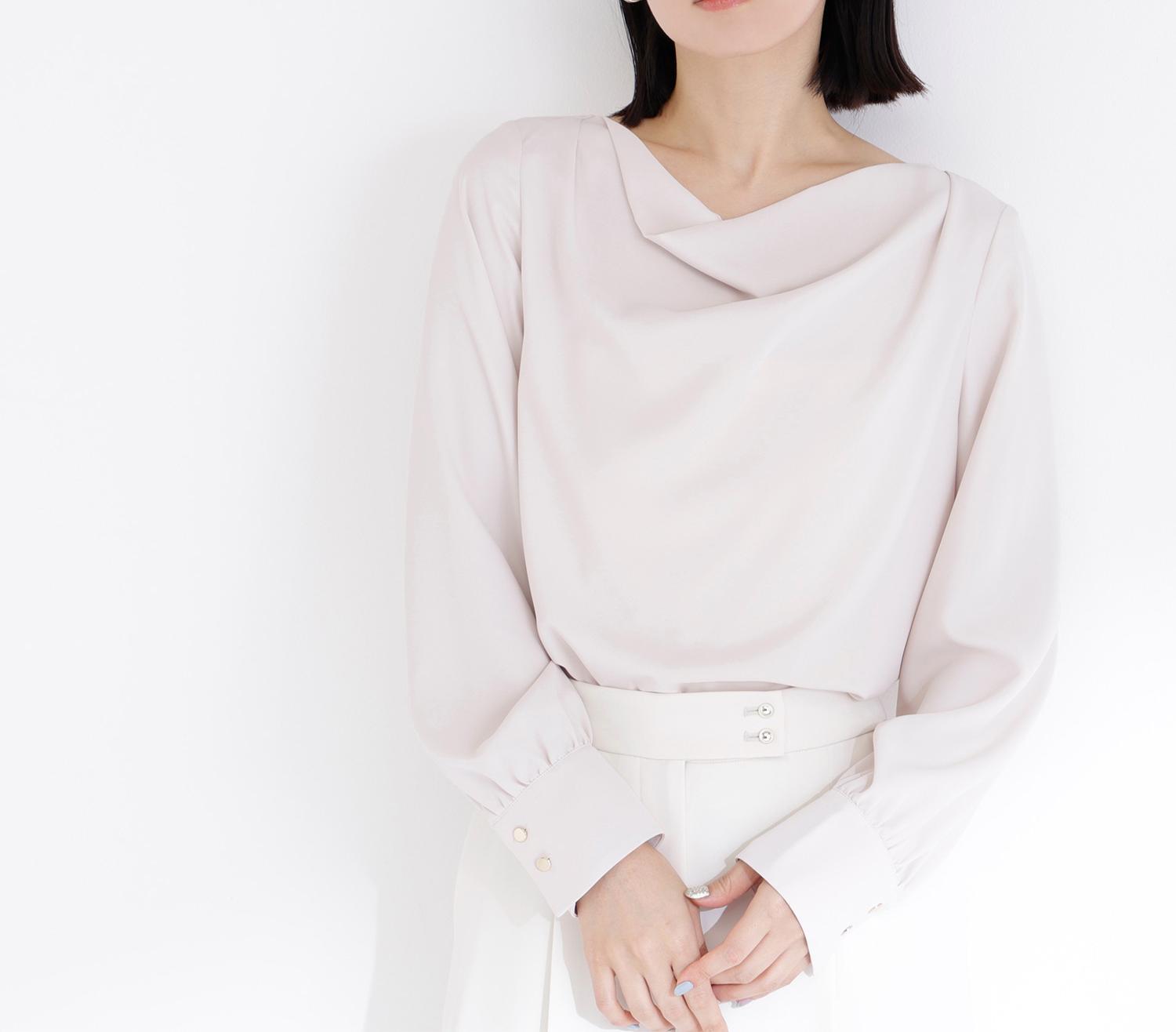 ドレープネックブラウス ペールピンク