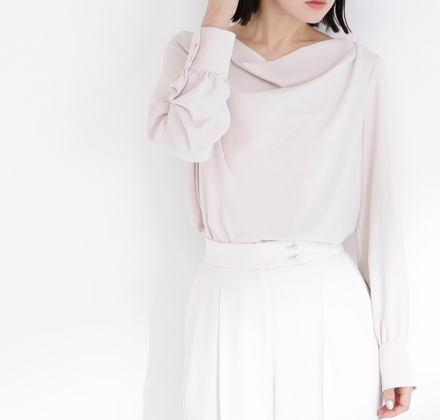 ドレープネックブラウス ペールピンク