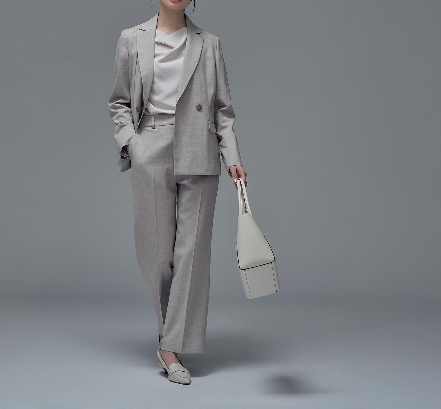 ドレープネックブラウス ペールピンク