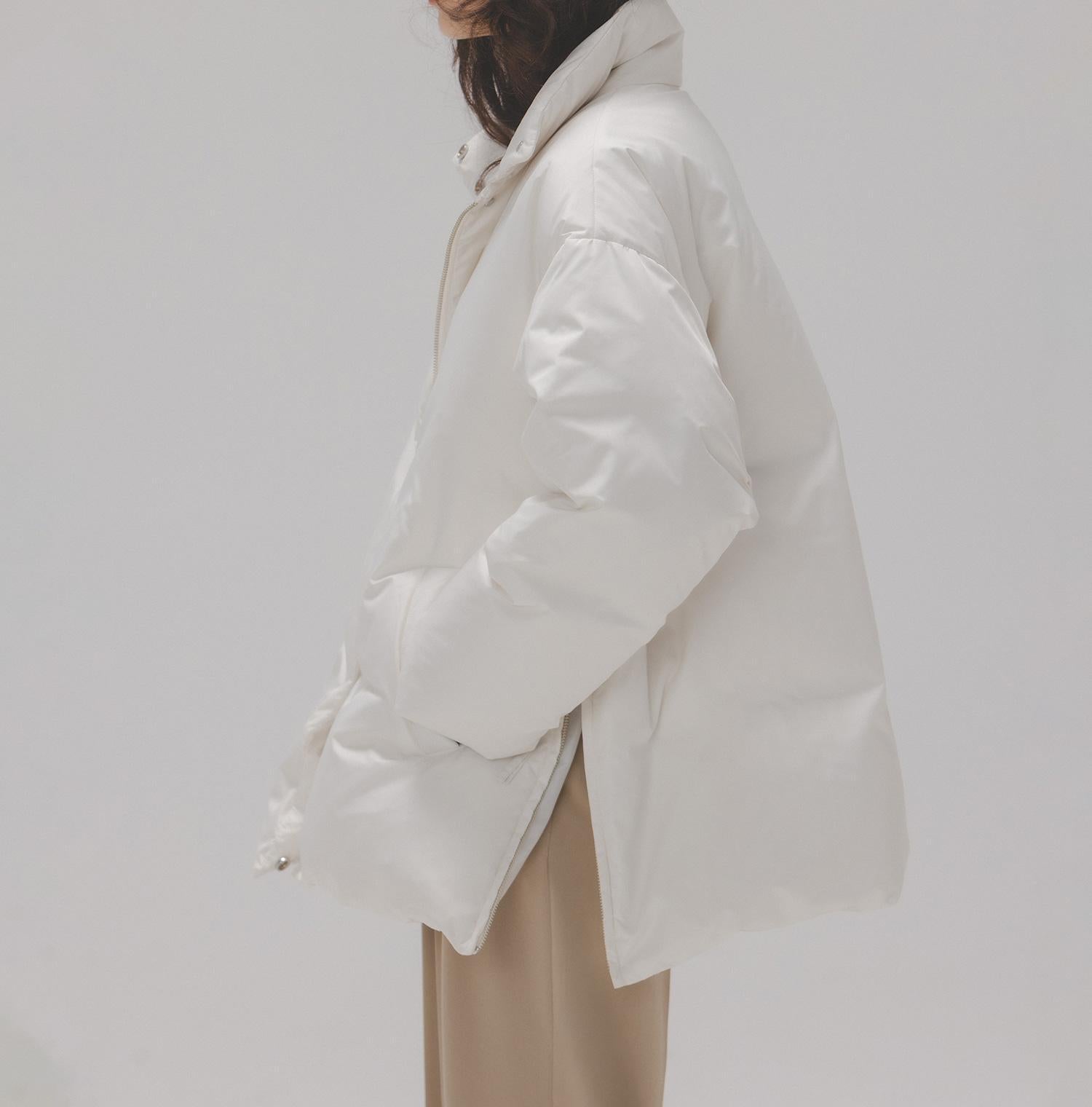 シームレスミドルダウン エクリュ1