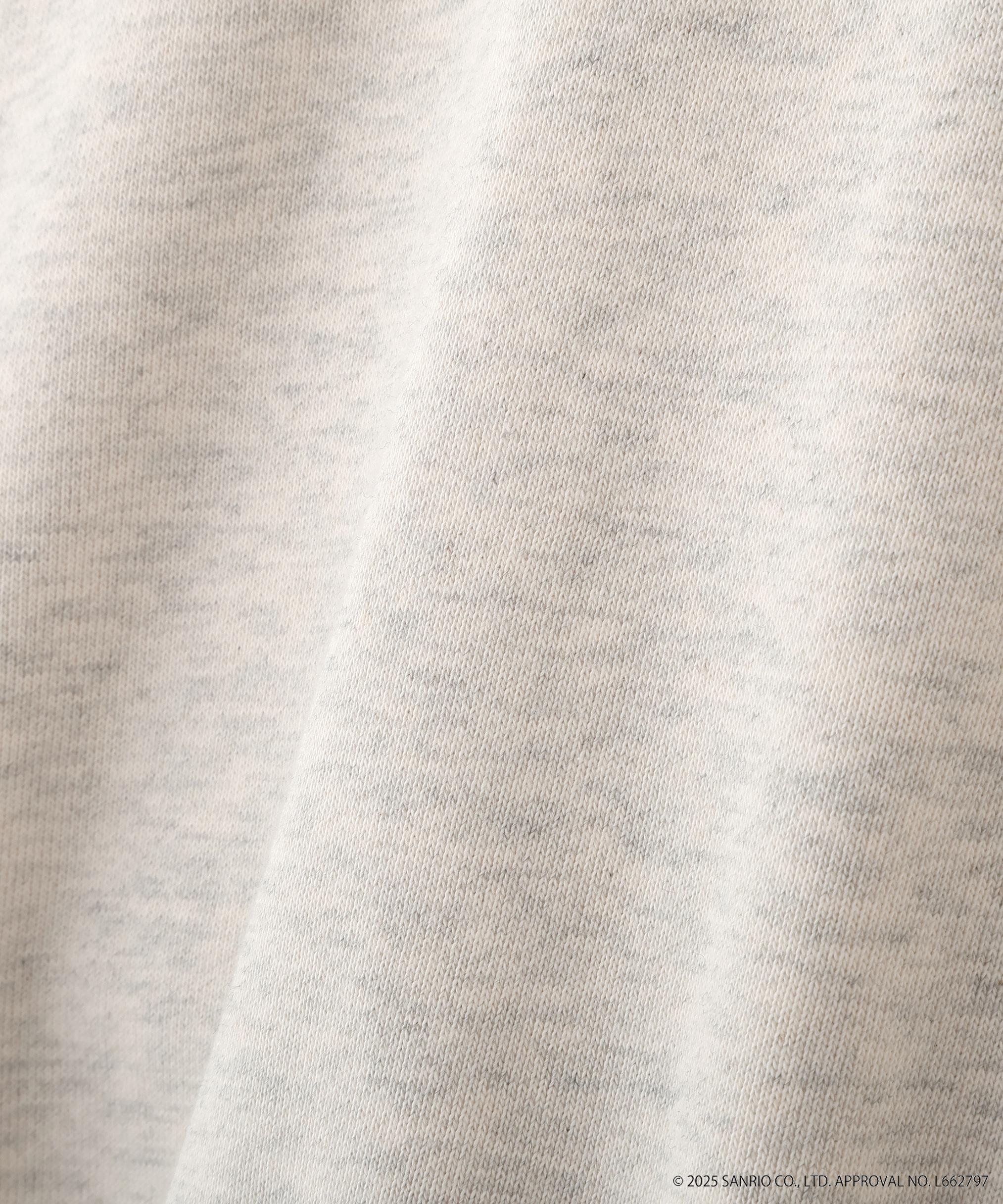 サンリオキャラクターズコラボ SHORT SWEAT ショートスウェット 胸KITTY×背面LOGO オートミール1