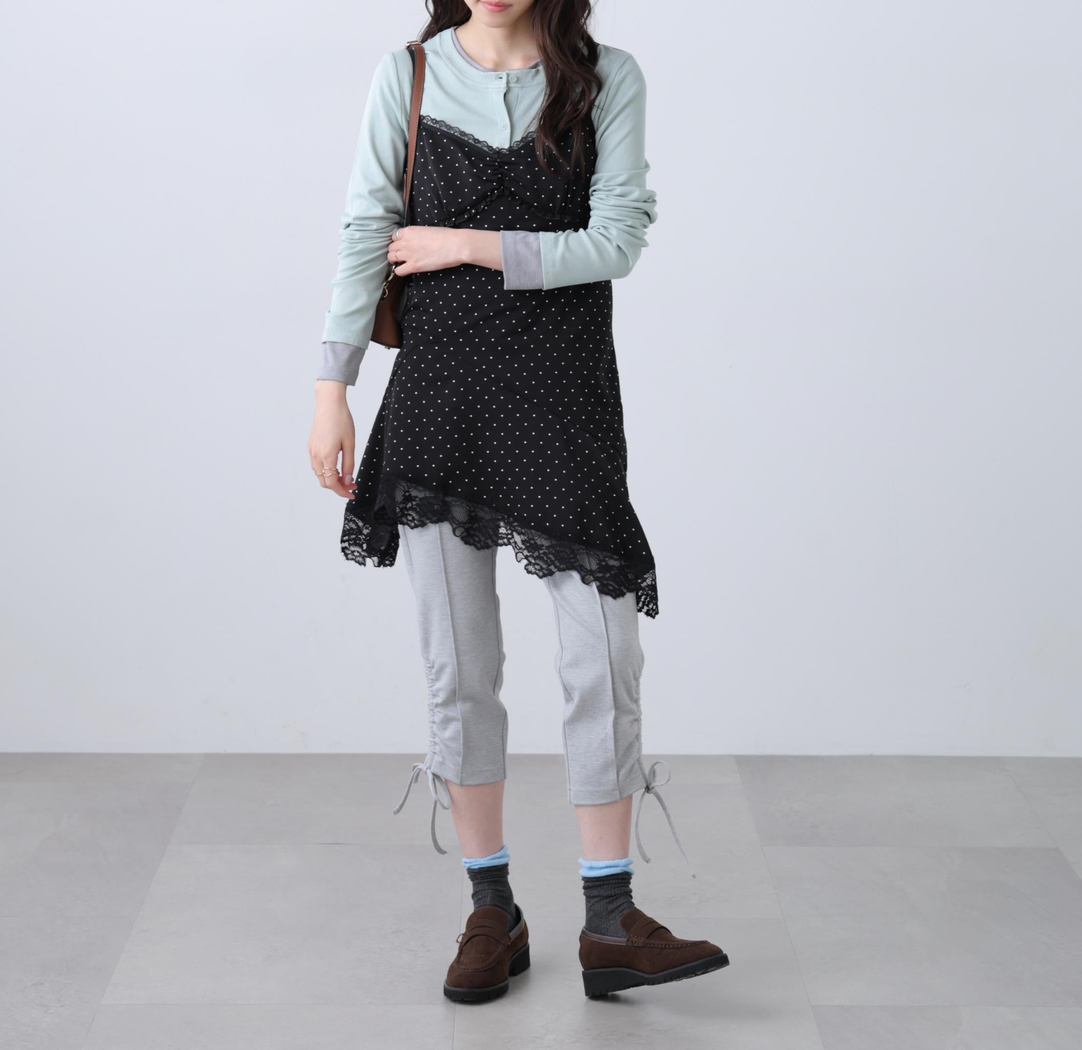 イレヘムキャミワンピース ブラックベースドット1