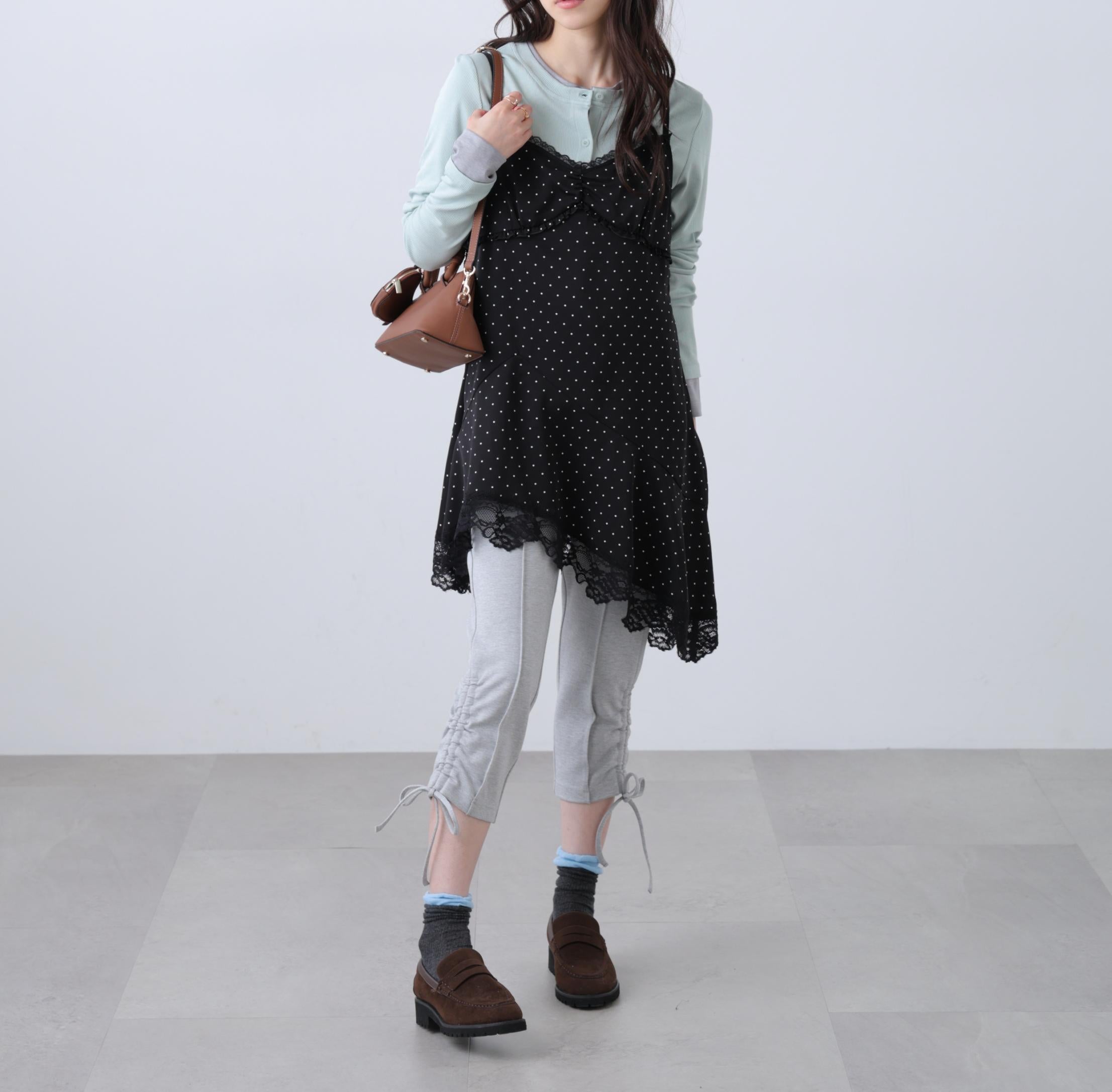 イレヘムキャミワンピース ブラックベースドット1