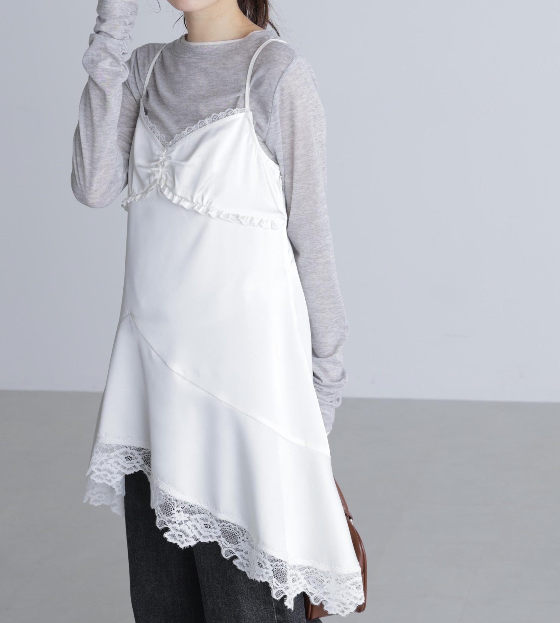 イレヘムキャミワンピース オフ