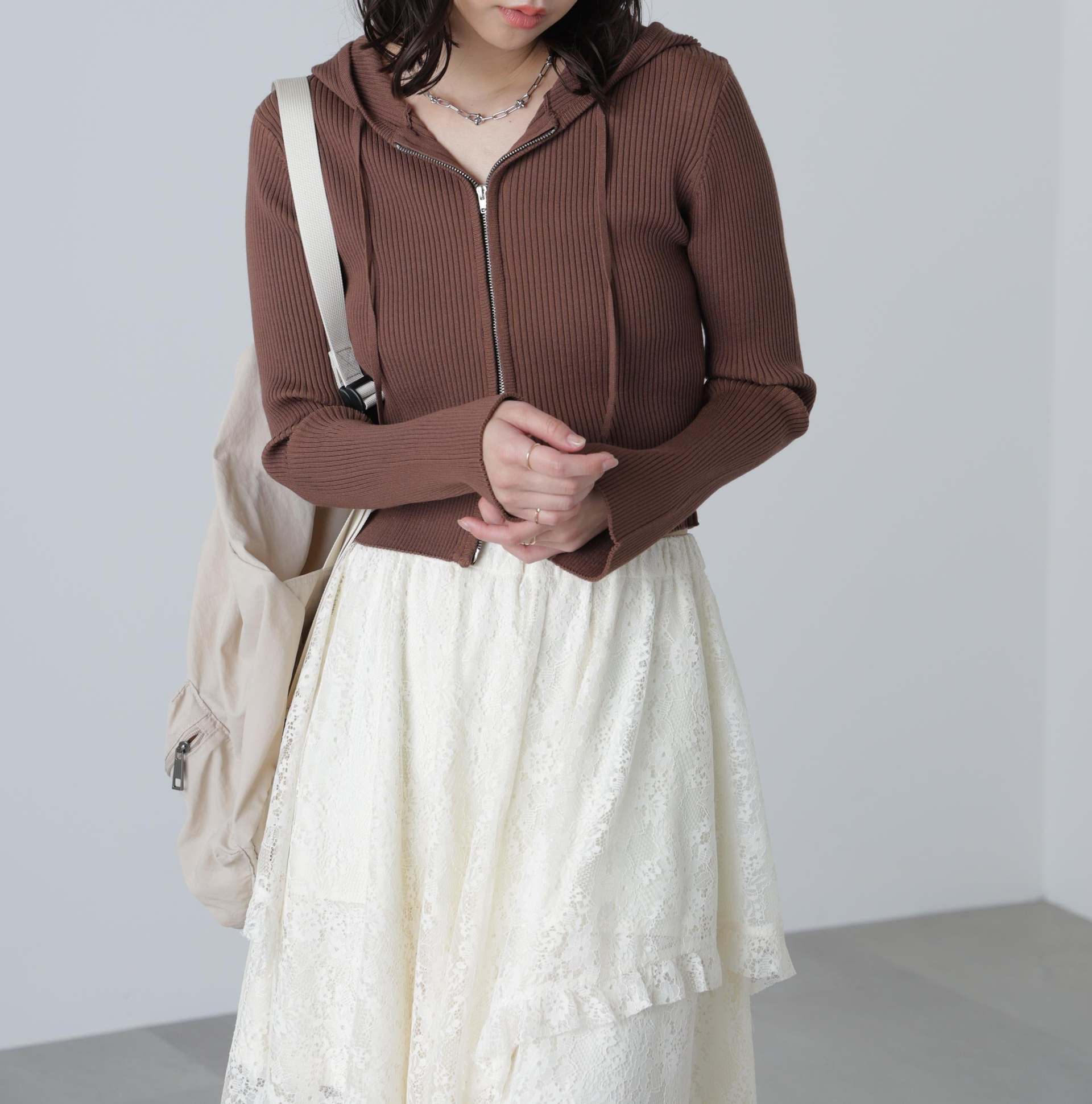 配色リブショート丈ニットパーカー ブラウン