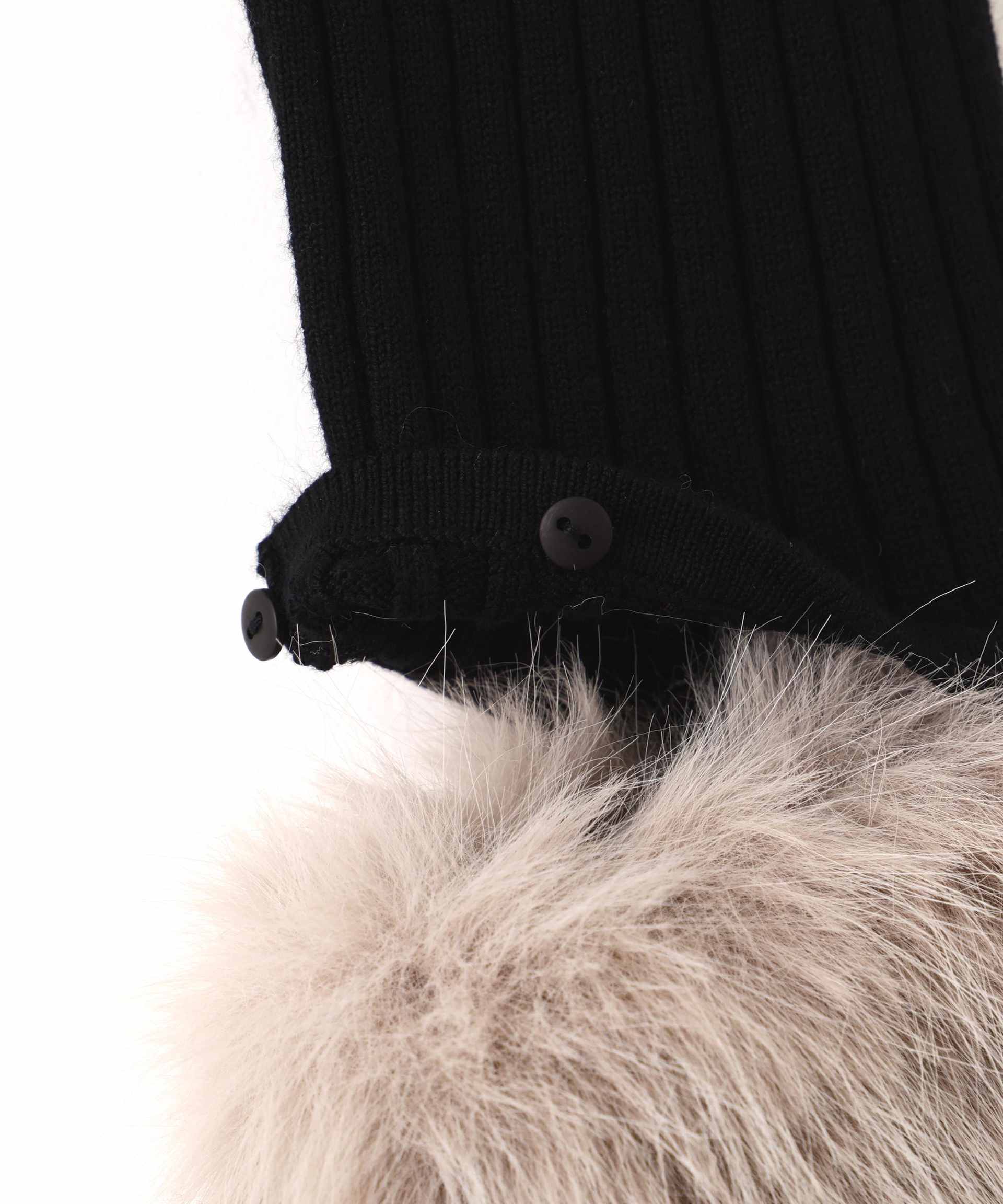 袖フェイクファーカーデトップス ブラック