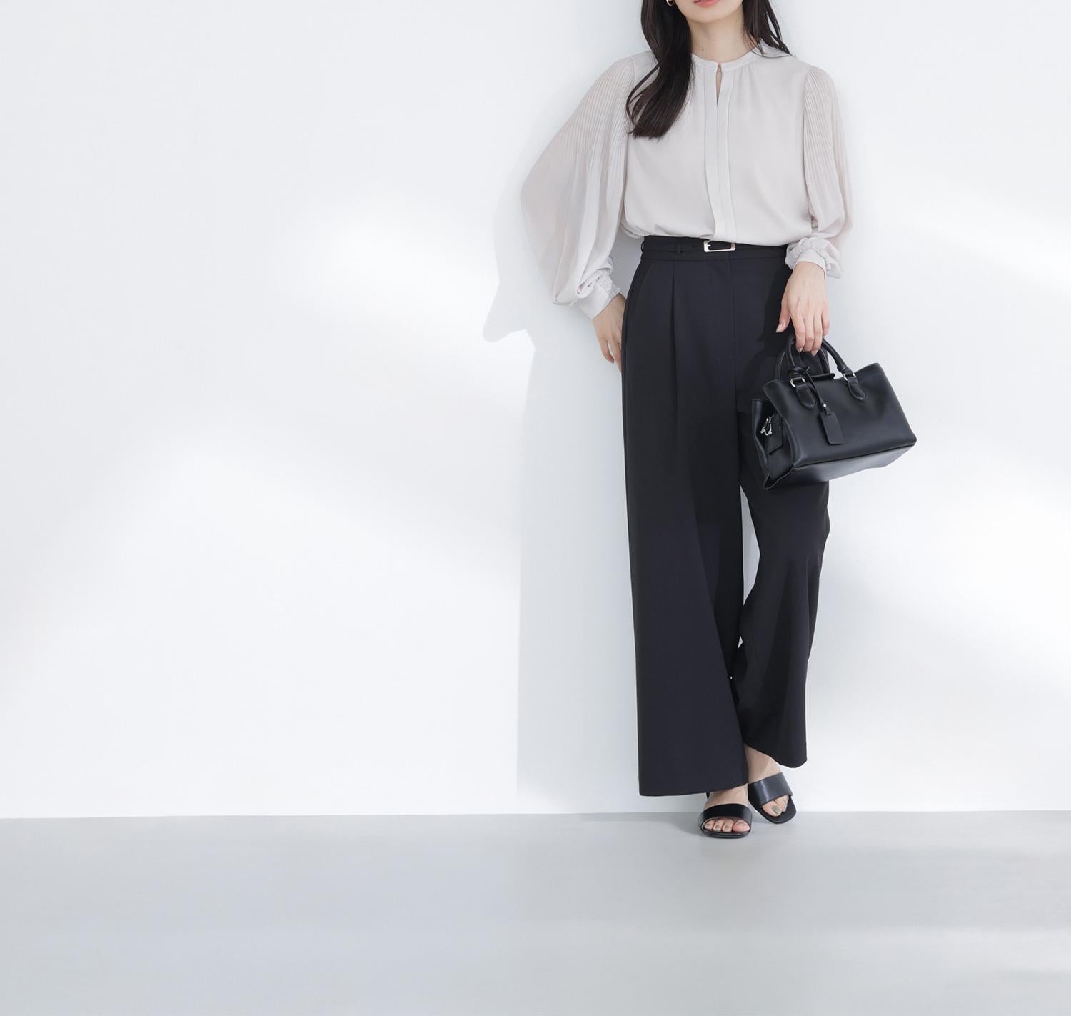 メタルポイント楊柳ブラウス グレージュ3