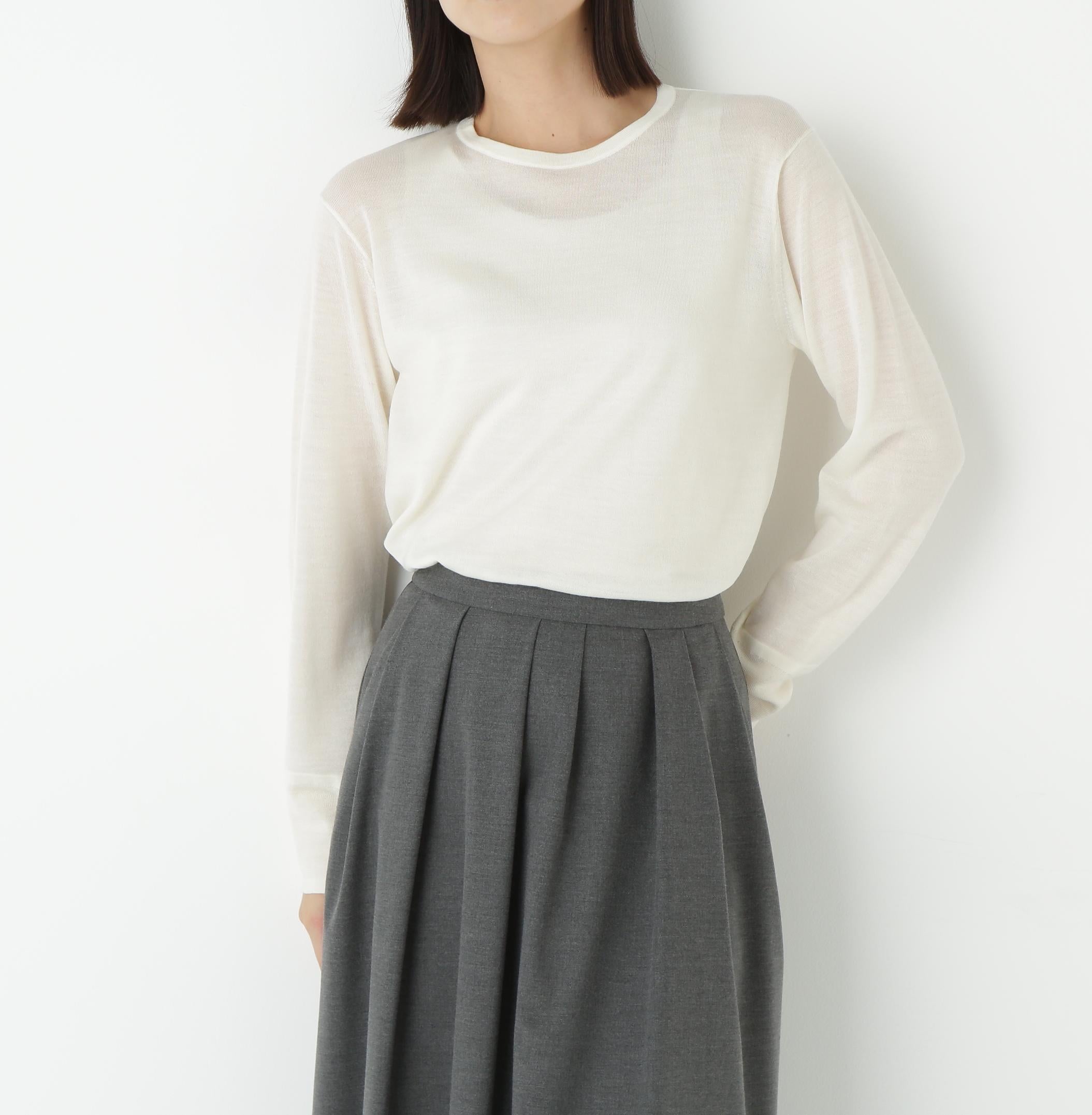 クリアウールクルーネックニット ホワイト