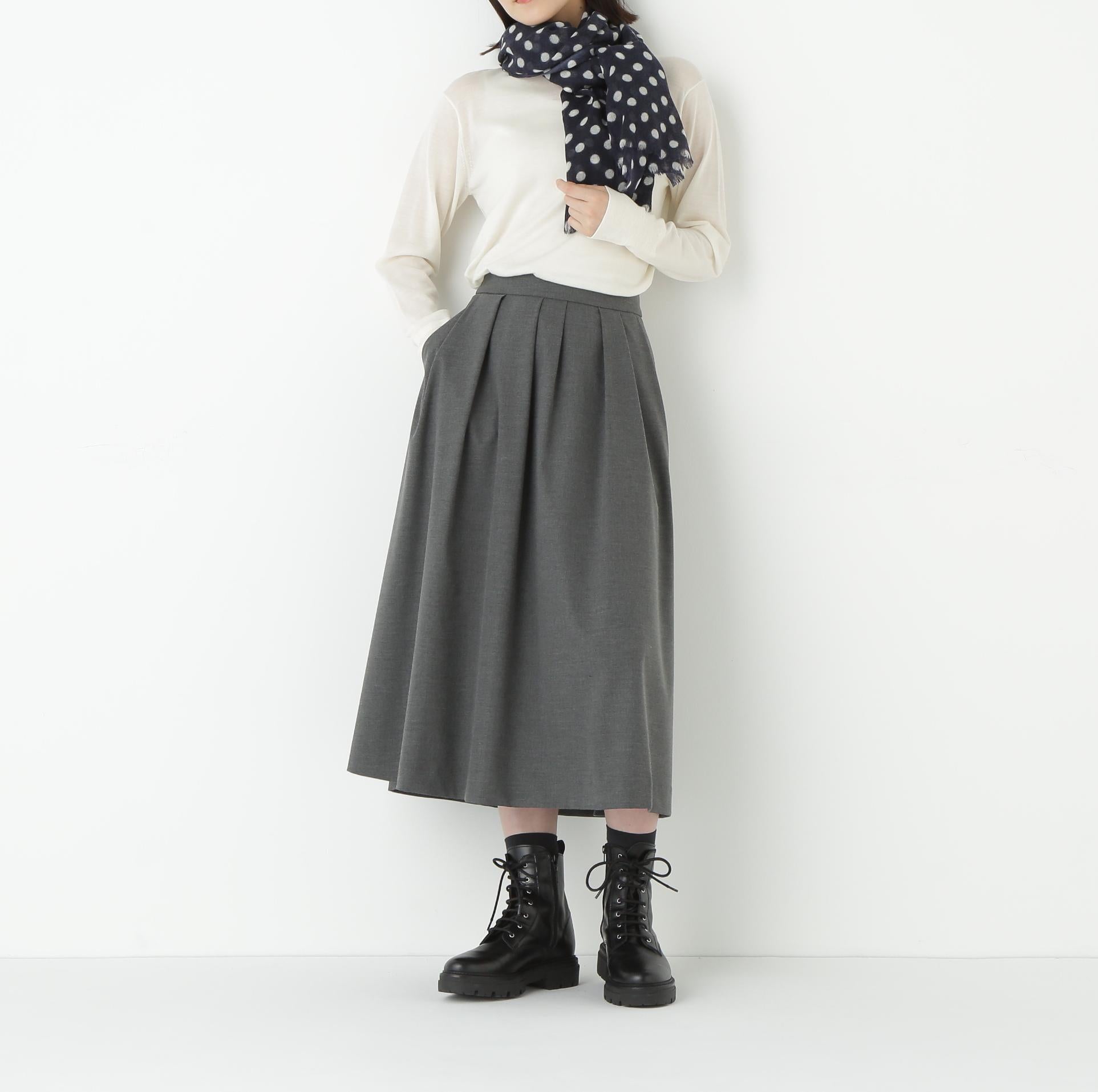 クリアウールクルーネックニット ホワイト