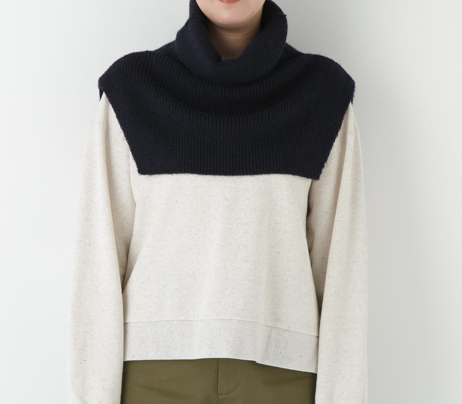 スリットハイネックショートベスト ネイビー