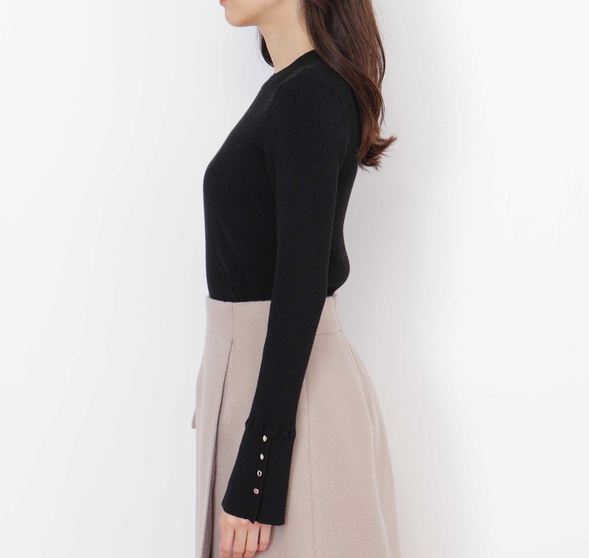 袖ボタンリブニット ブラック