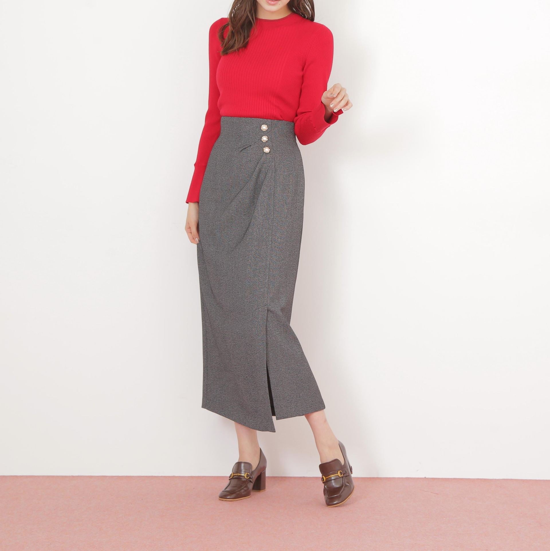 袖ボタンリブニット レッド