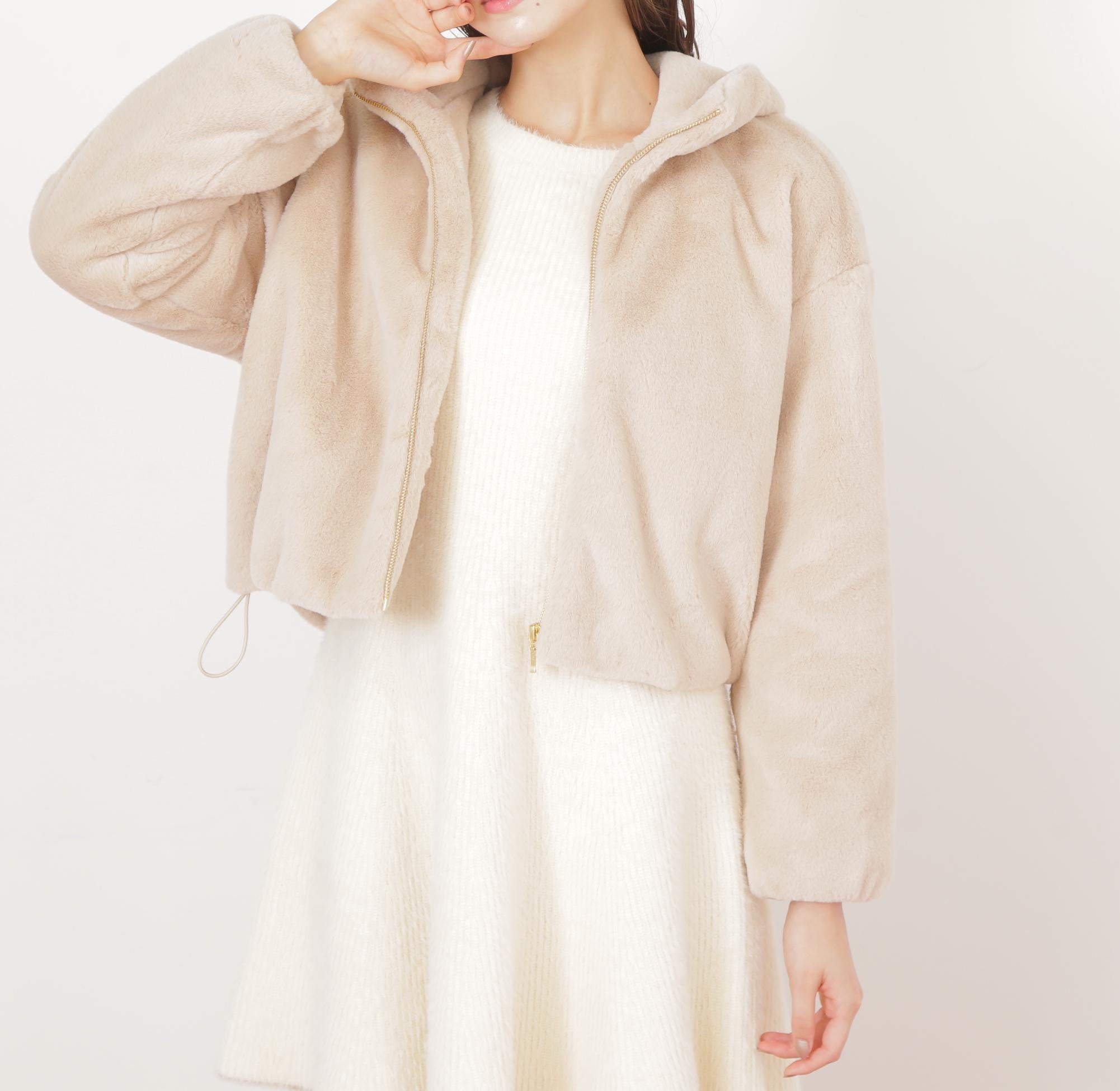 フェイクファーフーディー ベージュ