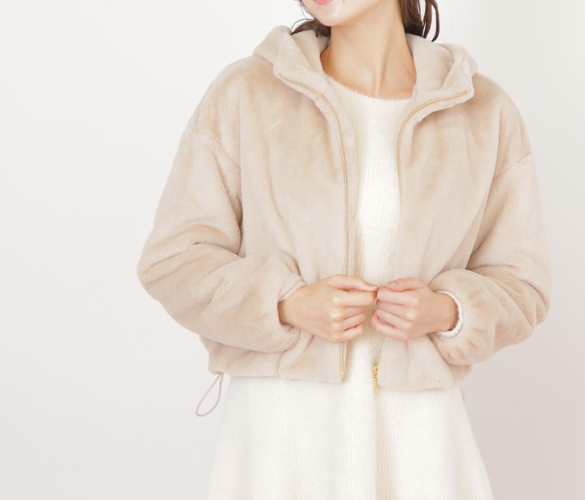 フェイクファーフーディー ベージュ