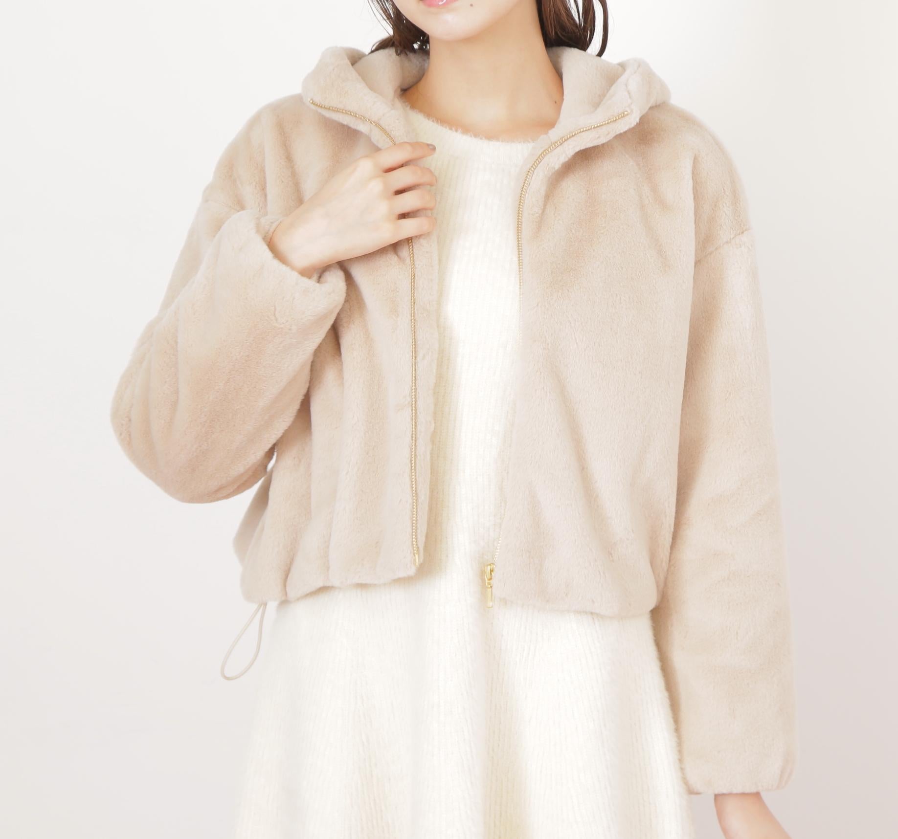 フェイクファーフーディー ベージュ