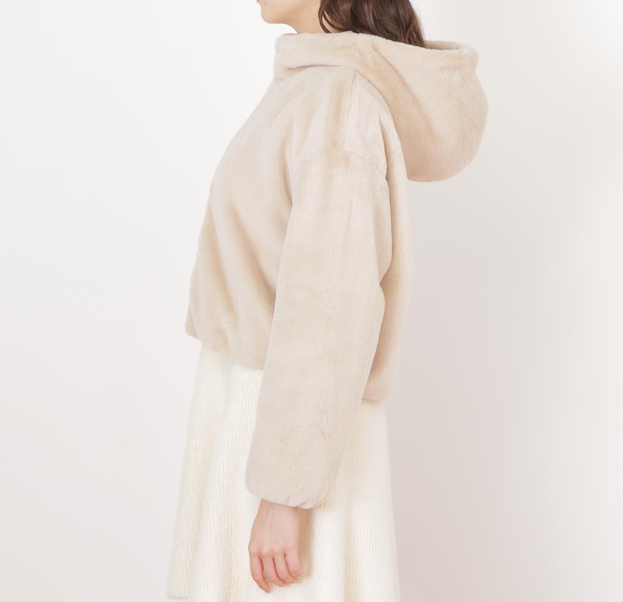 フェイクファーフーディー ベージュ