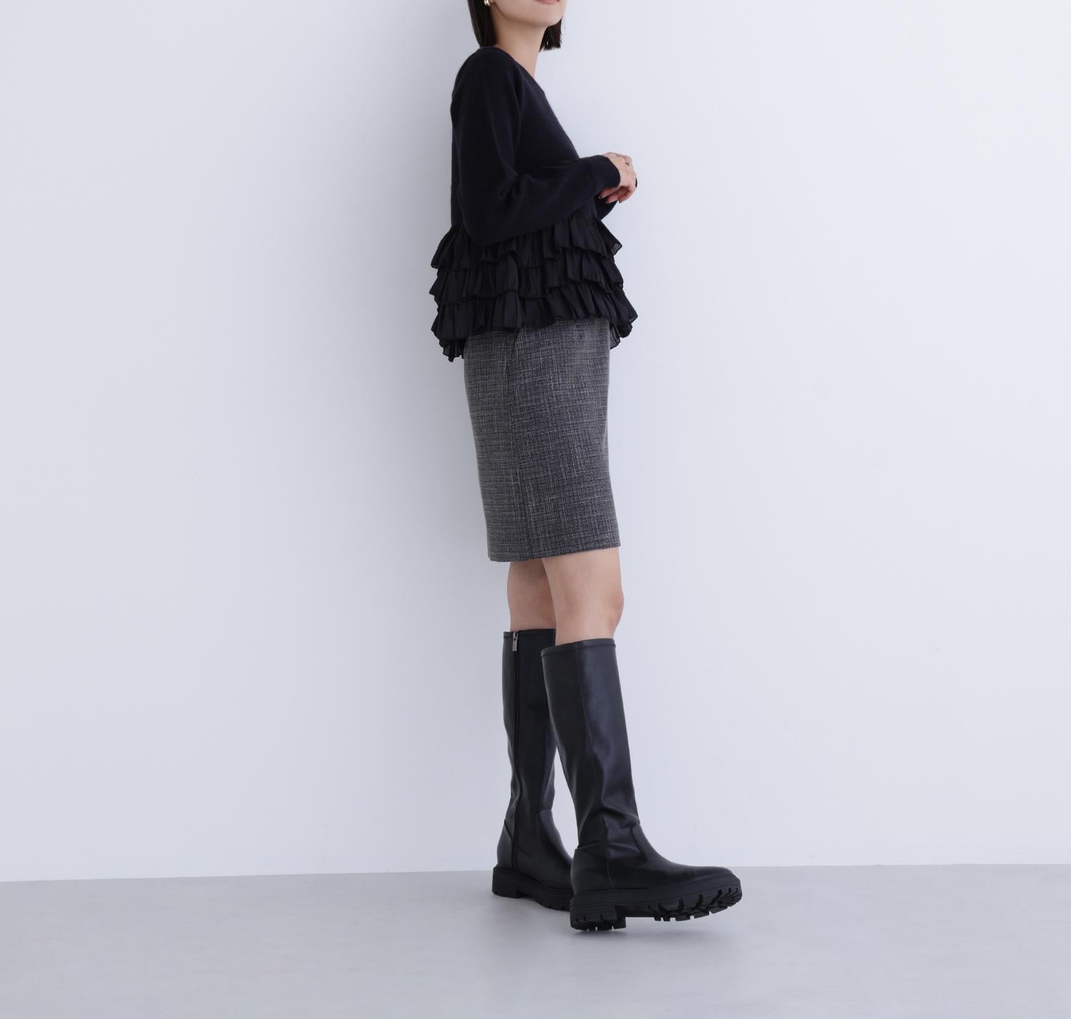 オータムミニスカート ブラックベース2