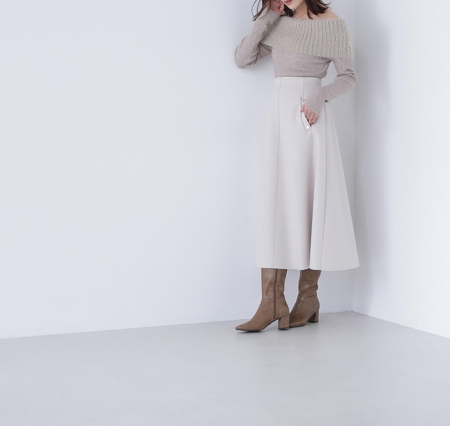 圧縮ジャージーシリーズ フレアスカート オフホワイト1