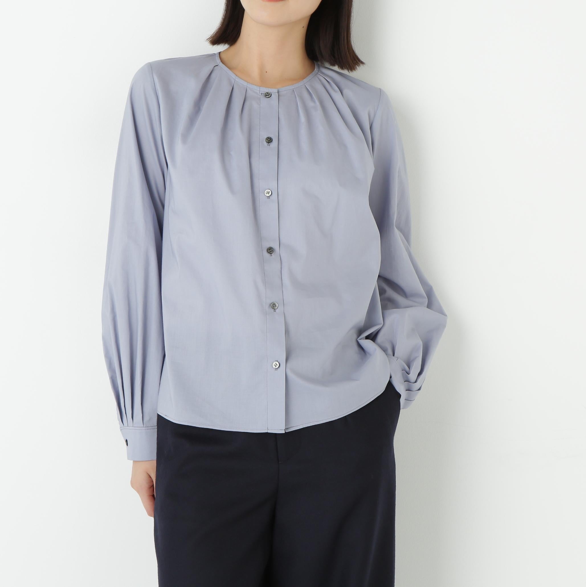 ノーカラータックブラウス ブルー