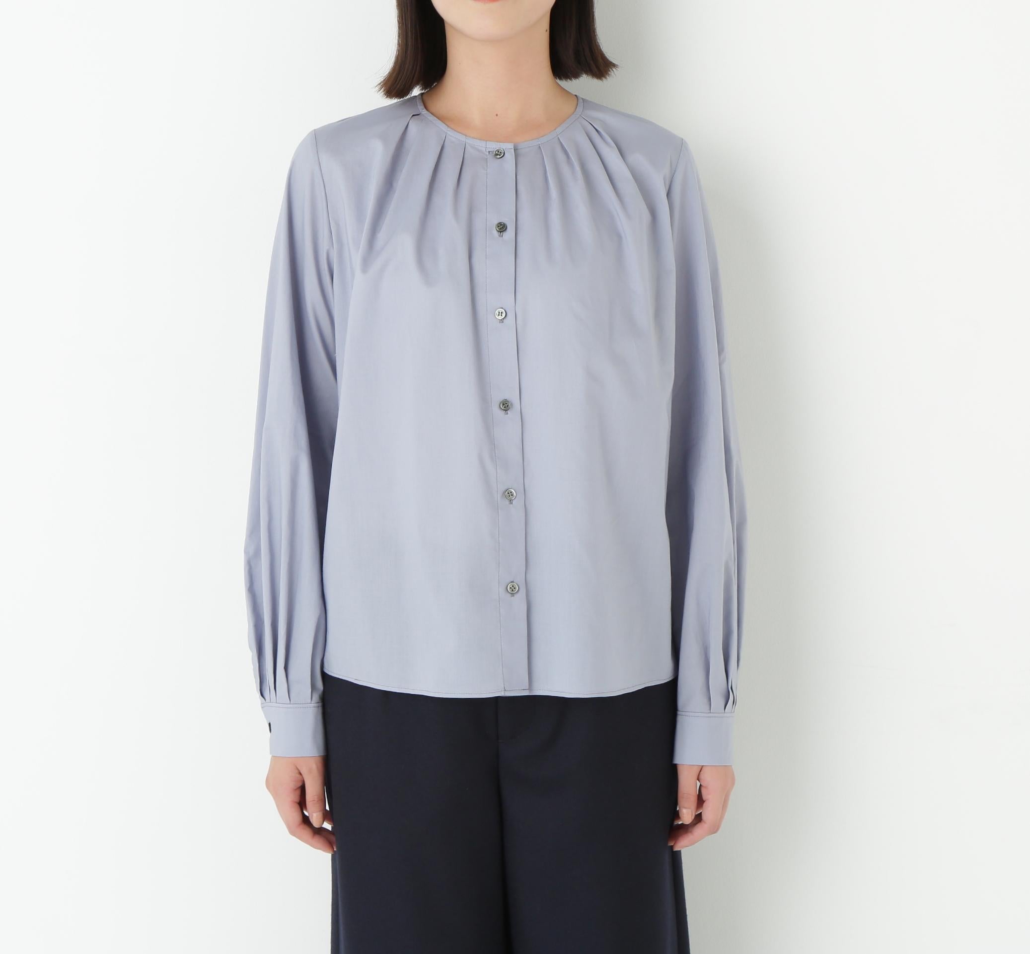 ノーカラータックブラウス ブルー