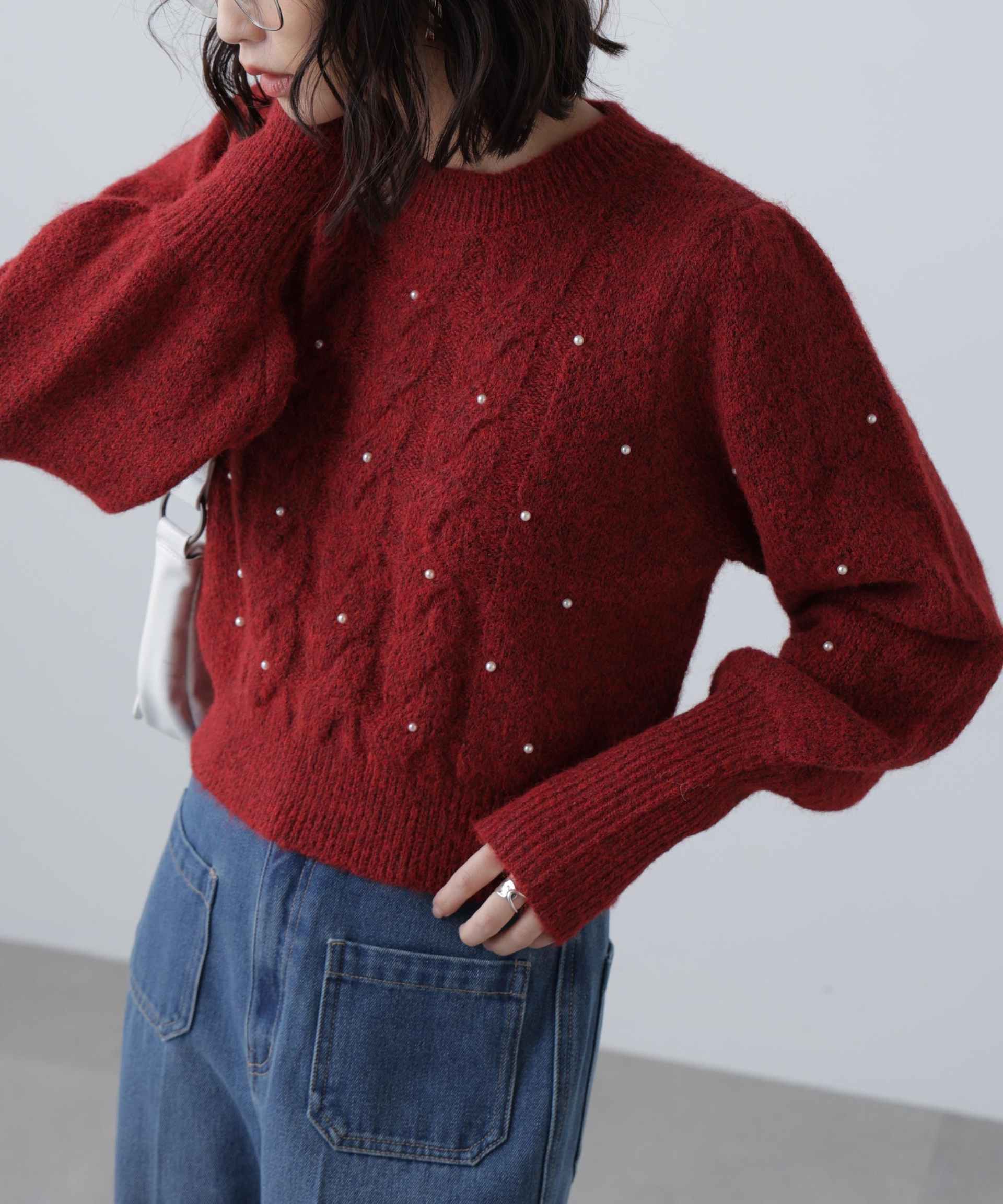 パール付きケーブルショート丈ニット レッド