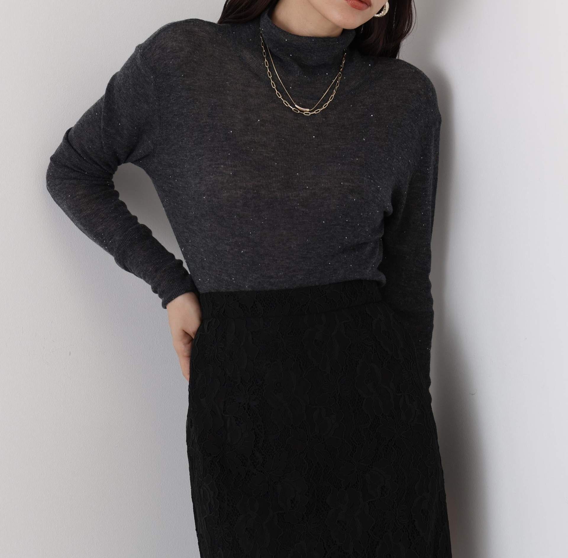 ◆スパンコールシアーモックネックプルオーバー グレー