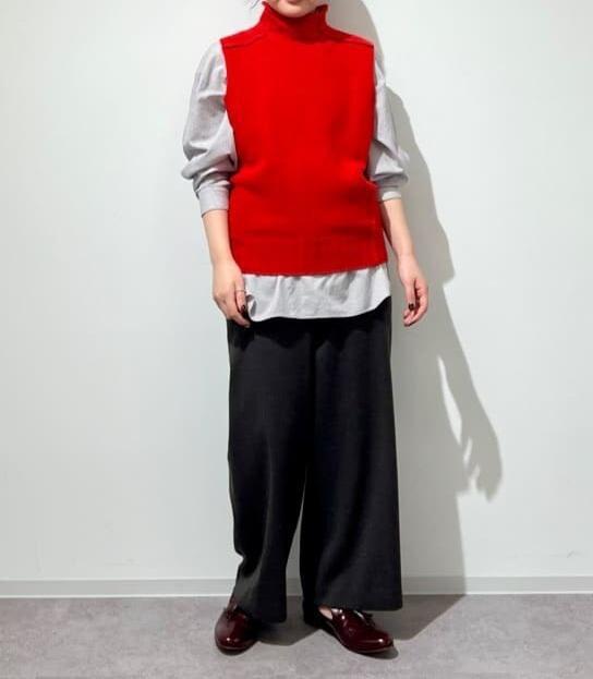 ◆アウトリンキングハイネックベスト レッド