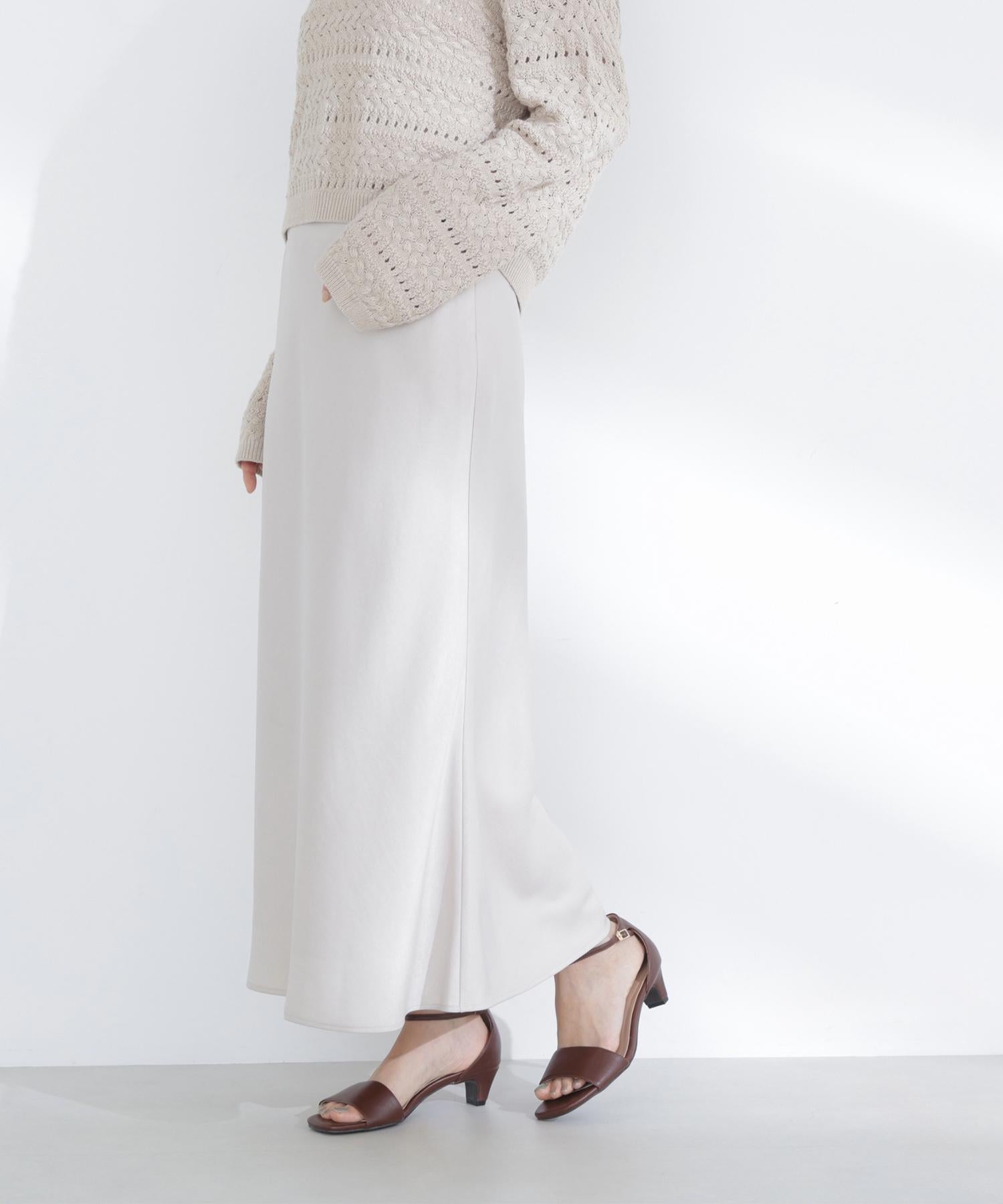 バイアスサテンナロースカート アイボリー1