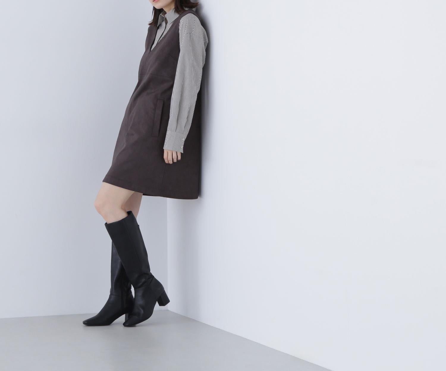 フェイクスウェードミニジャンスカ チャコール1