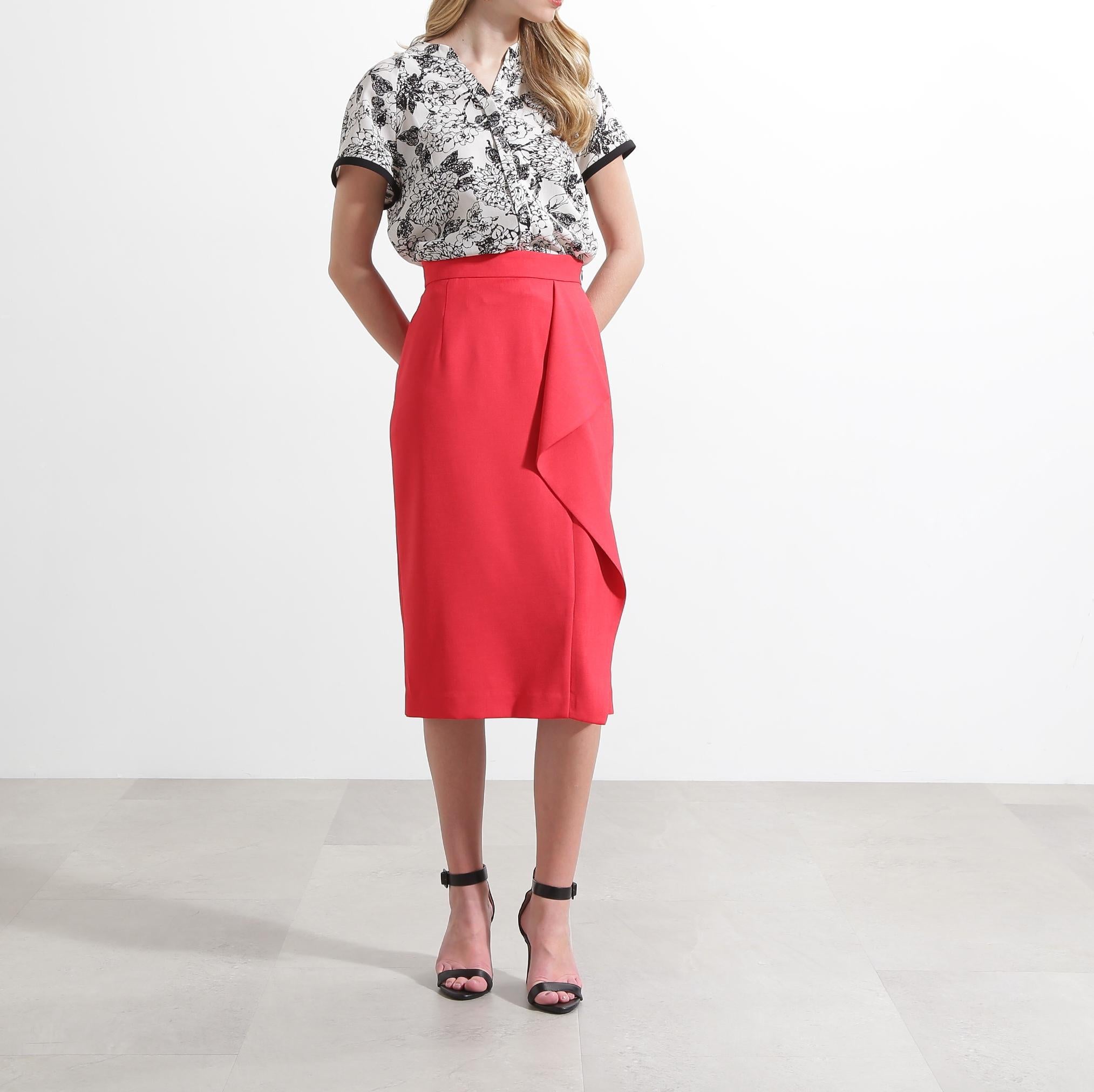 ◆フラワープリントバックリボンブラウス ブラック系1