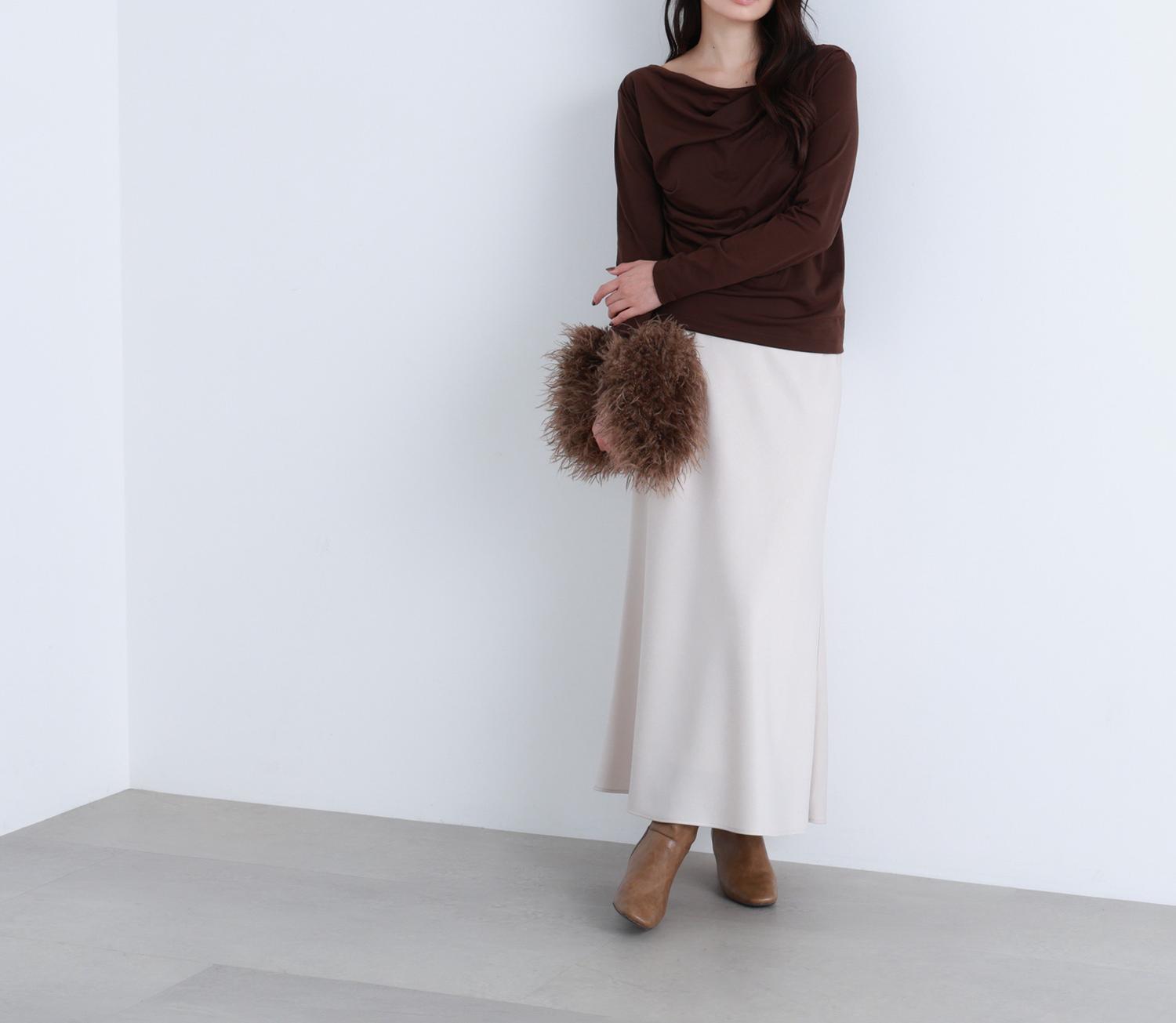 ドレープネックカットソー ダークブラウン1