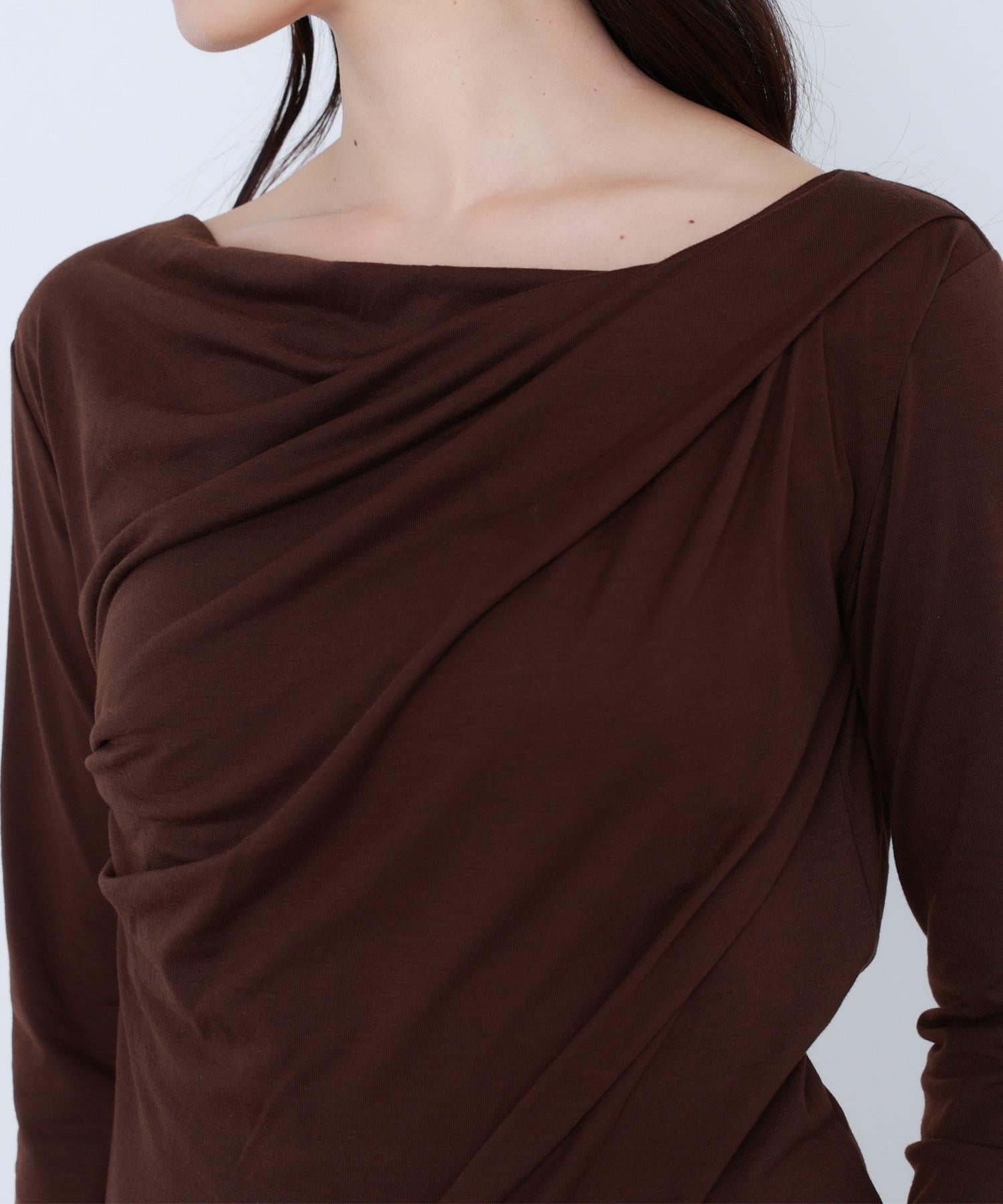 ドレープネックカットソー ダークブラウン1
