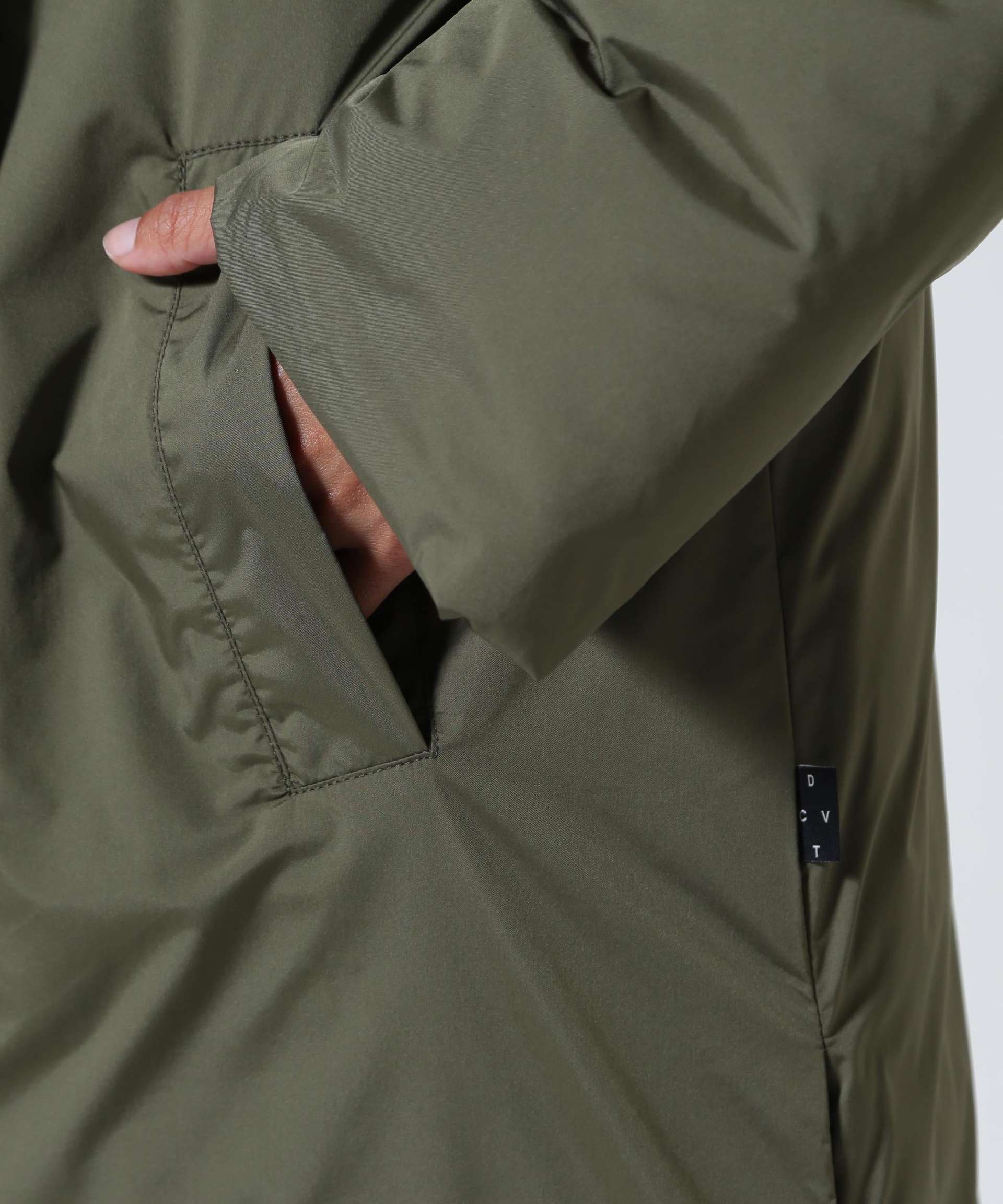 DUVETICA/デュベティカ/ALAQUA/アラクア (2025年FWモデル) オリーブ