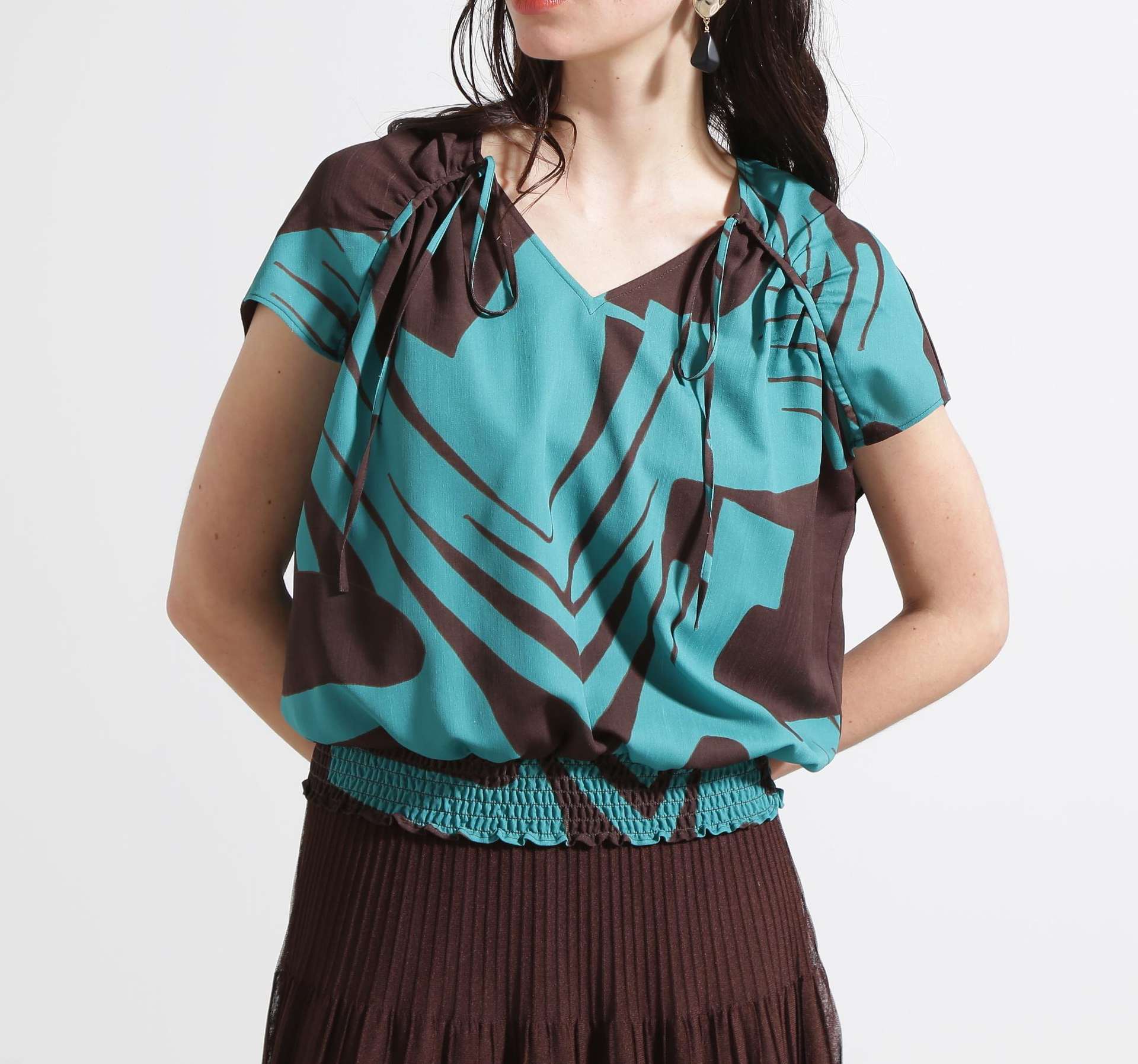 ◆リーフィーゼブラプリントブラウス グリーン系1