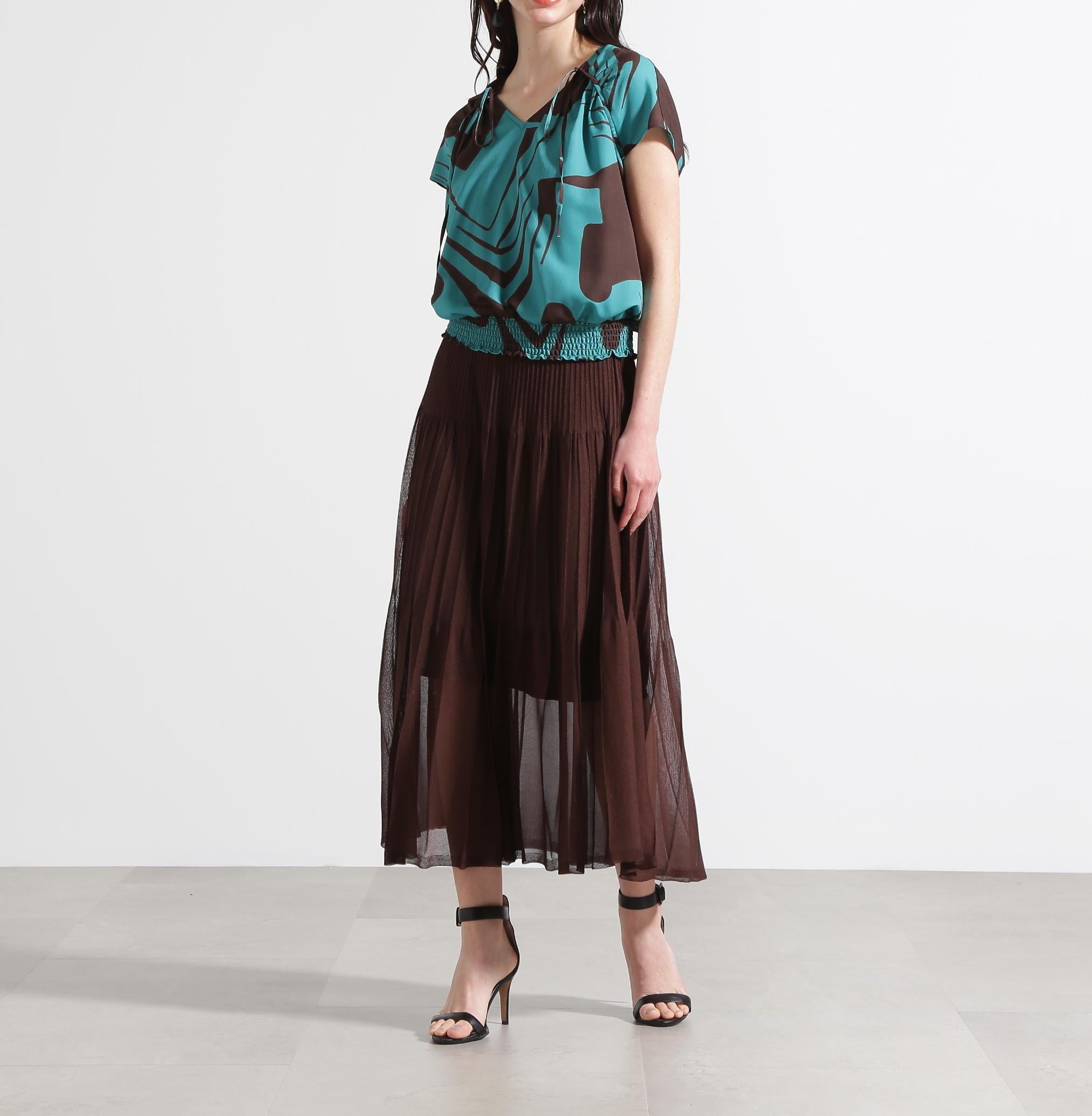 ◆リーフィーゼブラプリントブラウス グリーン系1