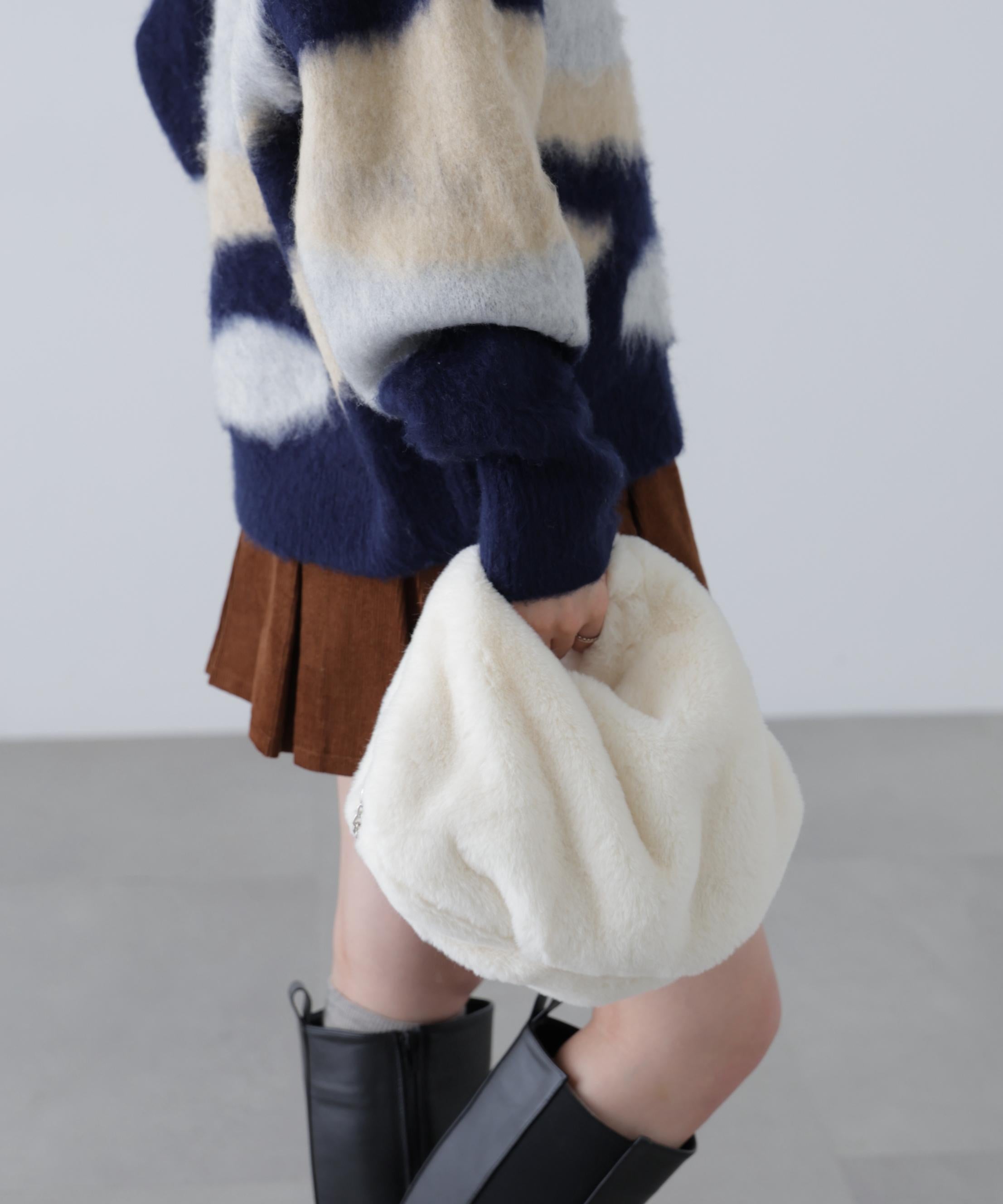 フェイクファーバッグ ホワイト