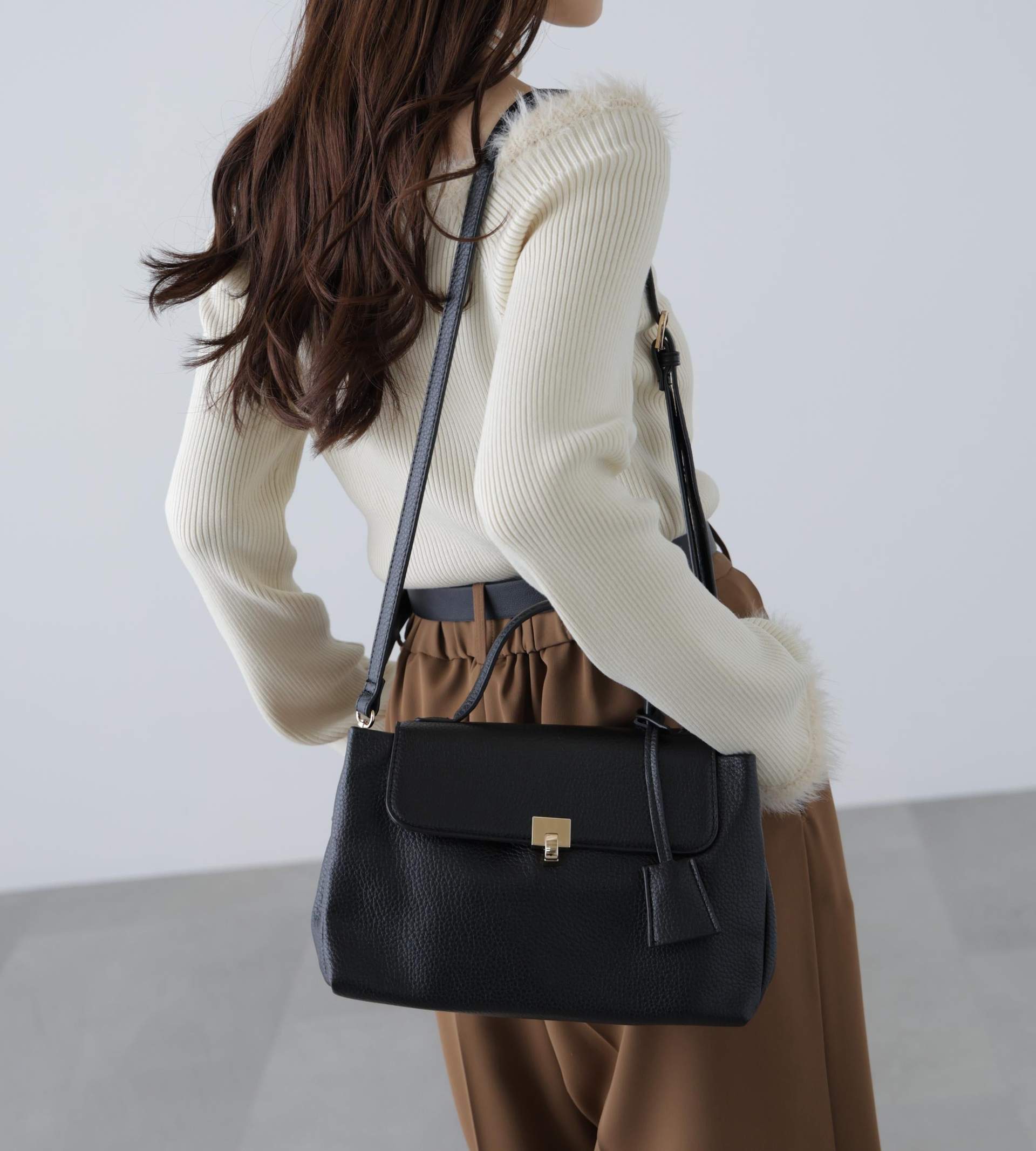 メタルフックバッグ ブラック