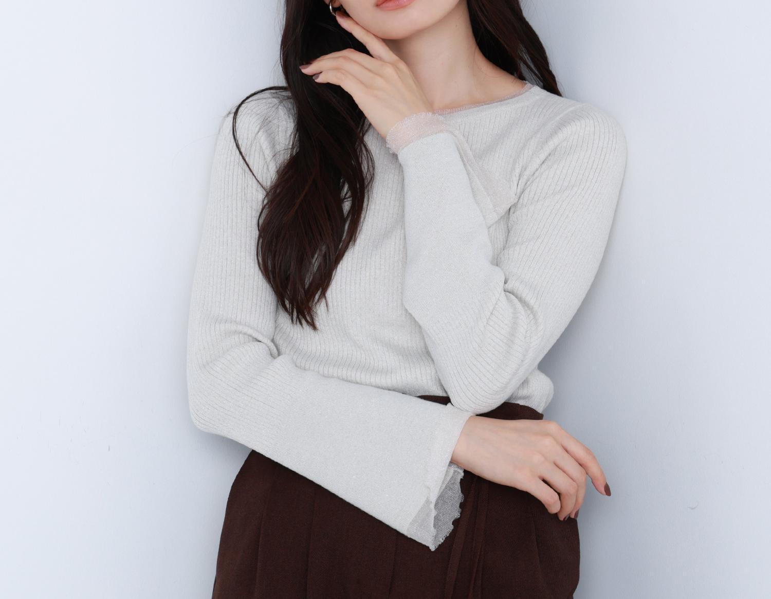 ボートネックフレアカフスニット オフホワイト1