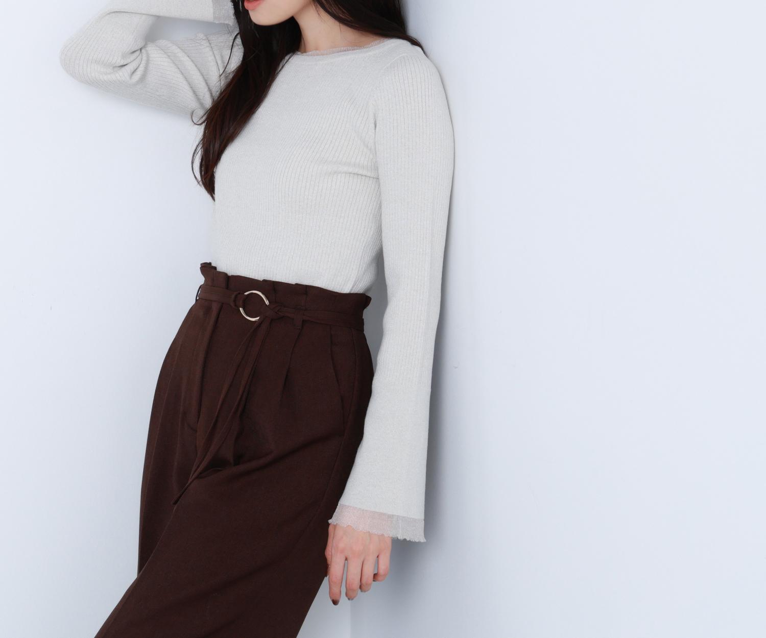 ボートネックフレアカフスニット オフホワイト1