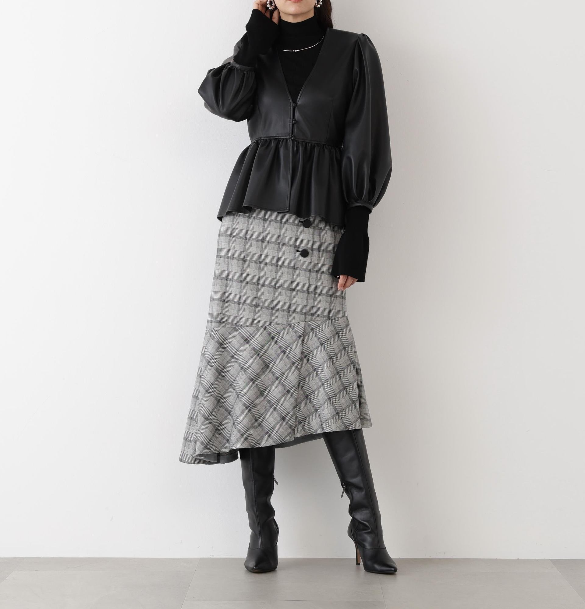 ◆フォーレザーペプラムブラウス ブラック