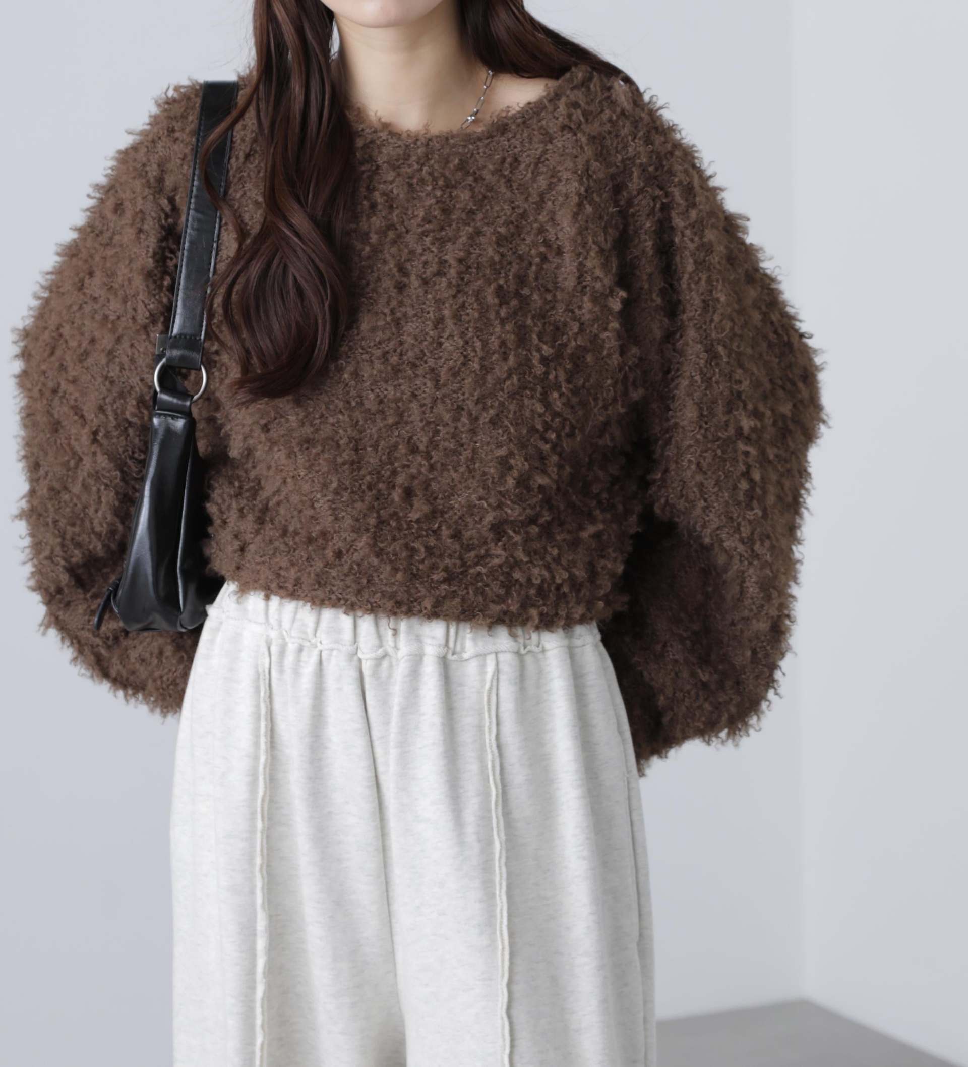 プードルボアショート丈ニットソー ブラウン