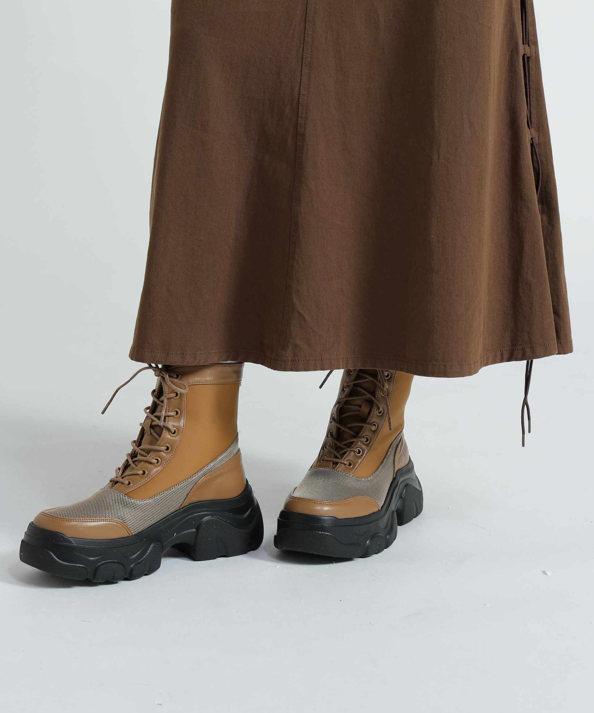 《直営店限定》LACE UP PLATFORM BOOTS/レースアッププラットフォームブーツ ベージュ