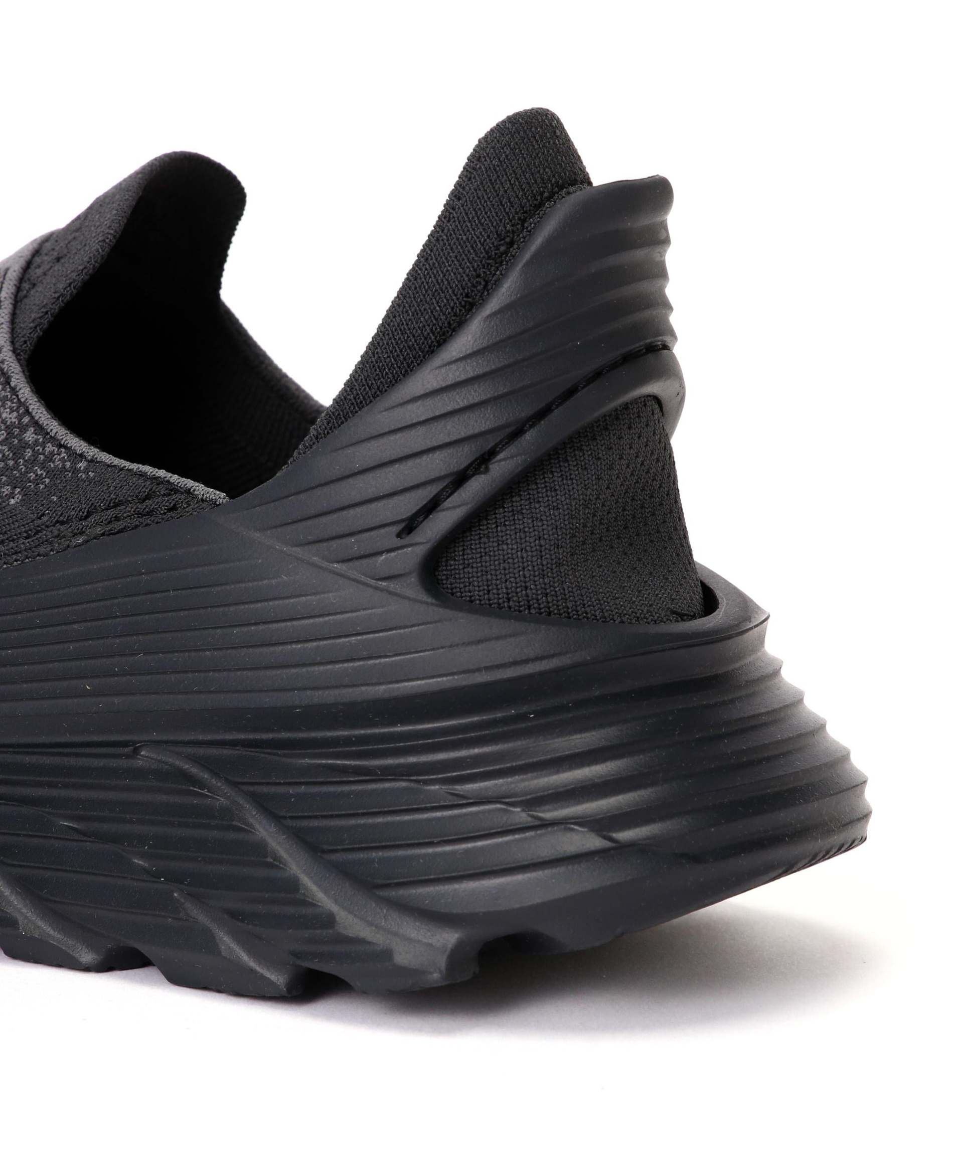 HOKA ONE ONE / ホカ オネオネ >estoe TC リストアーティーシー ブラック