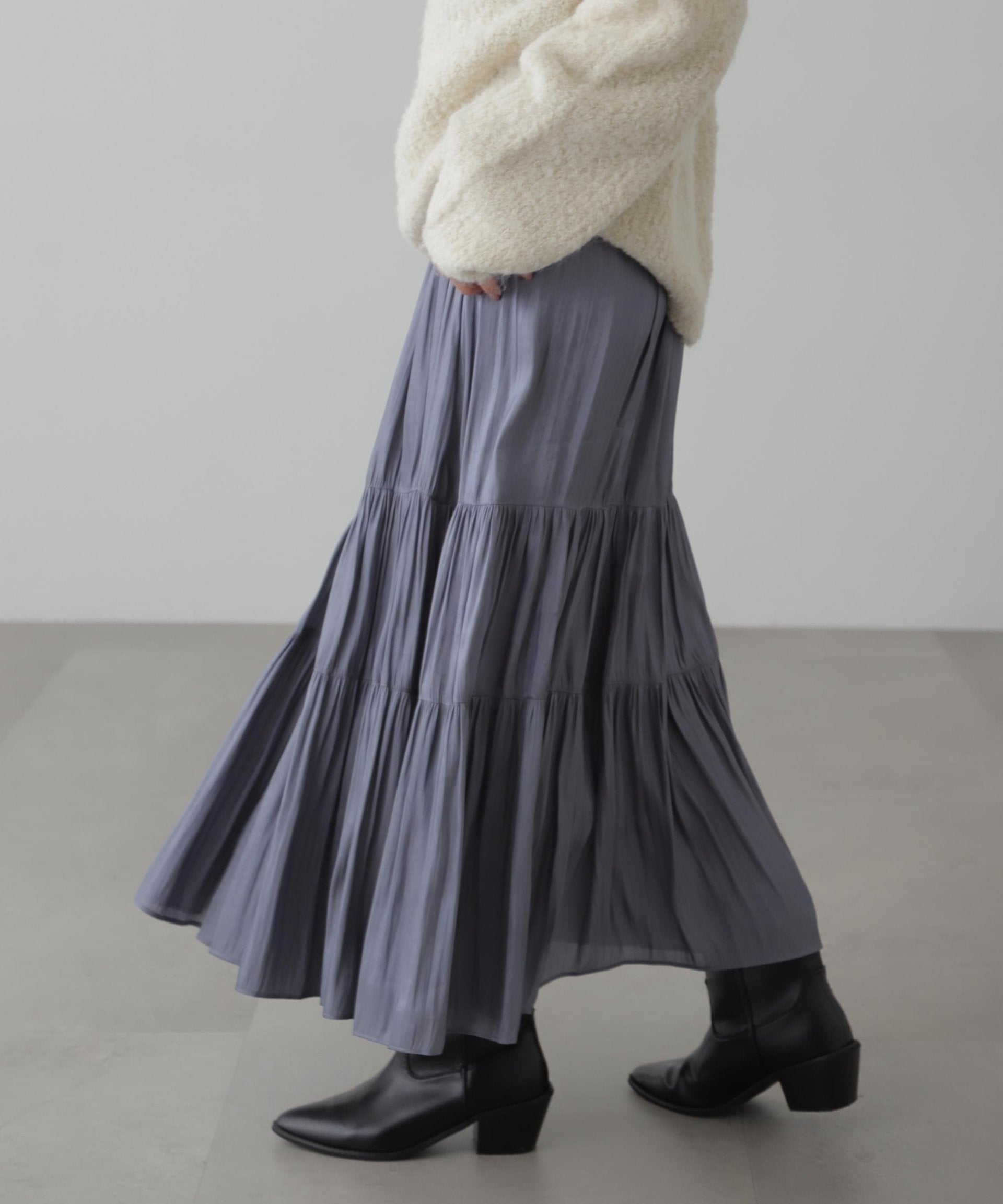 シャイニーティアードスカート ブルー