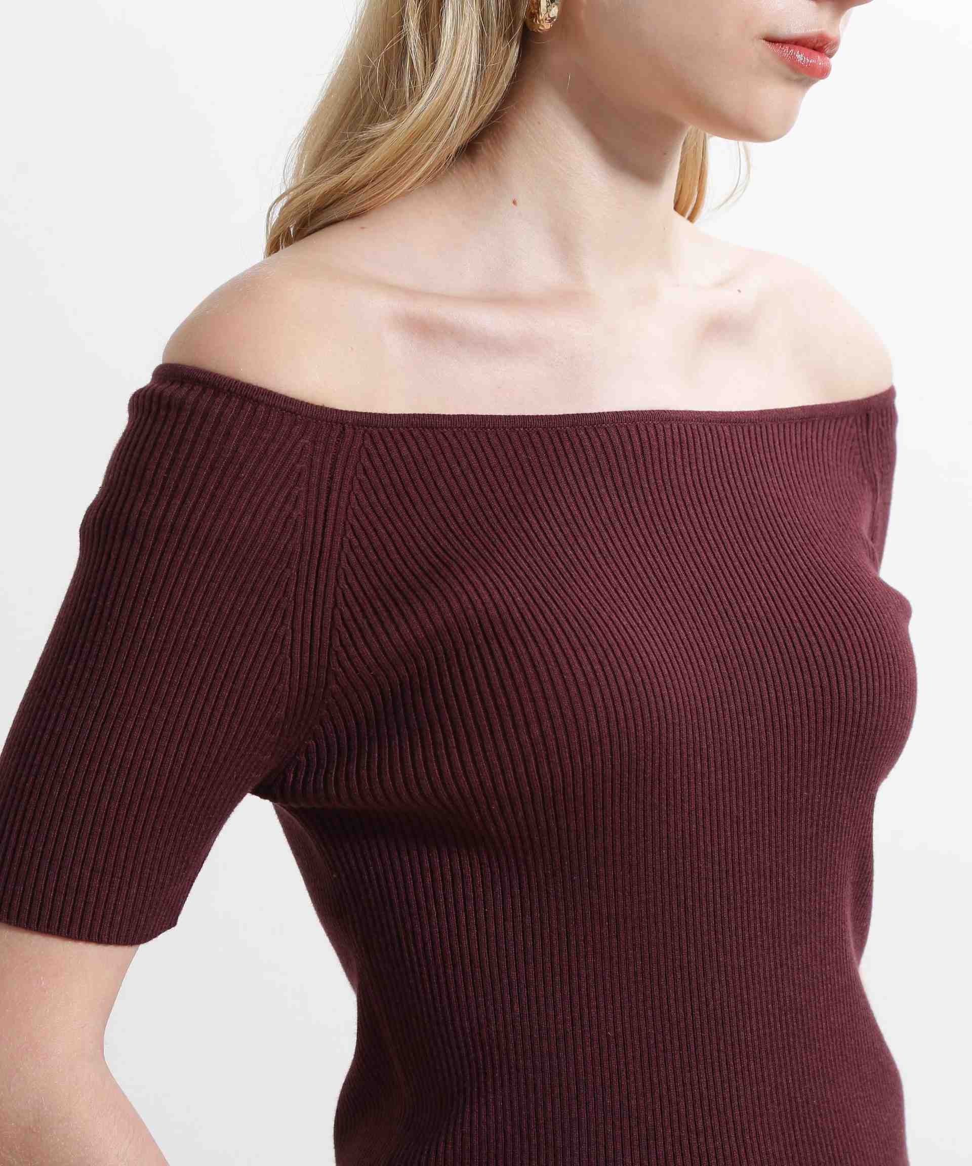 ◆オフショルダーリブニット ブラウン