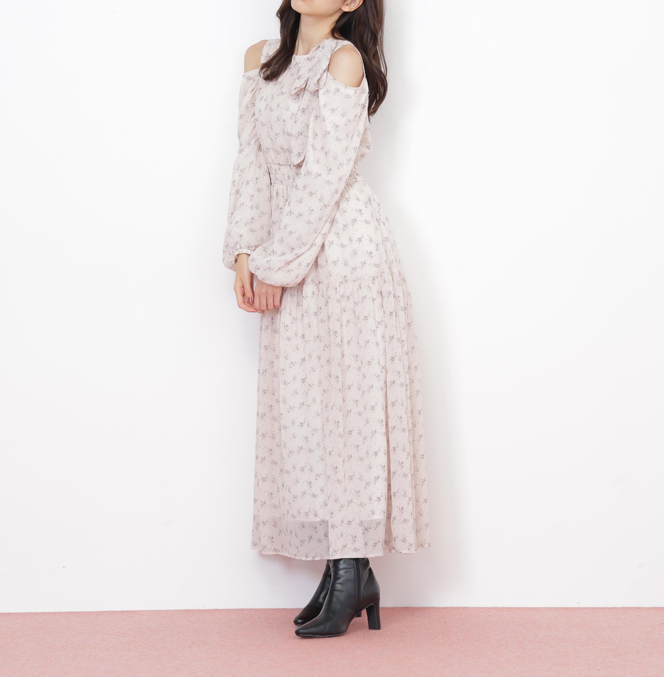 小花柄ボウタイワンピース エクリュ1